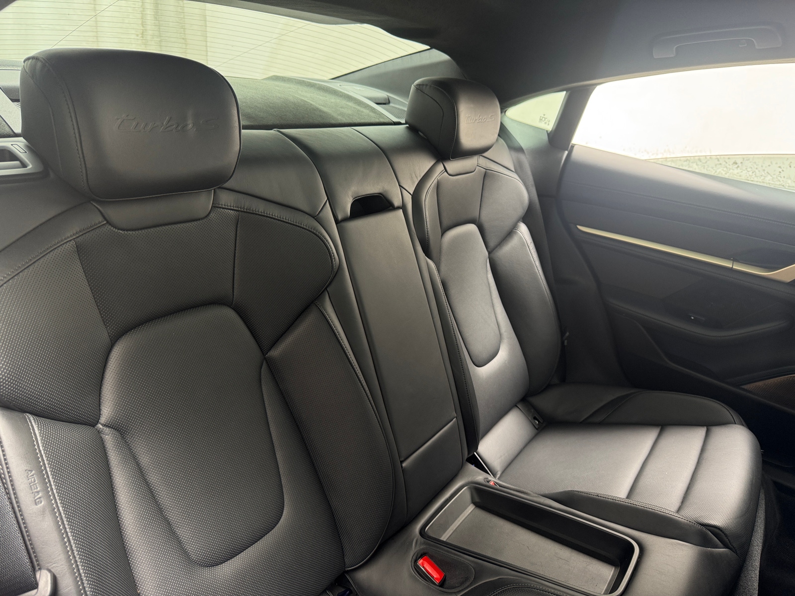 Thumbnail: 2020 Porsche Taycan - 6