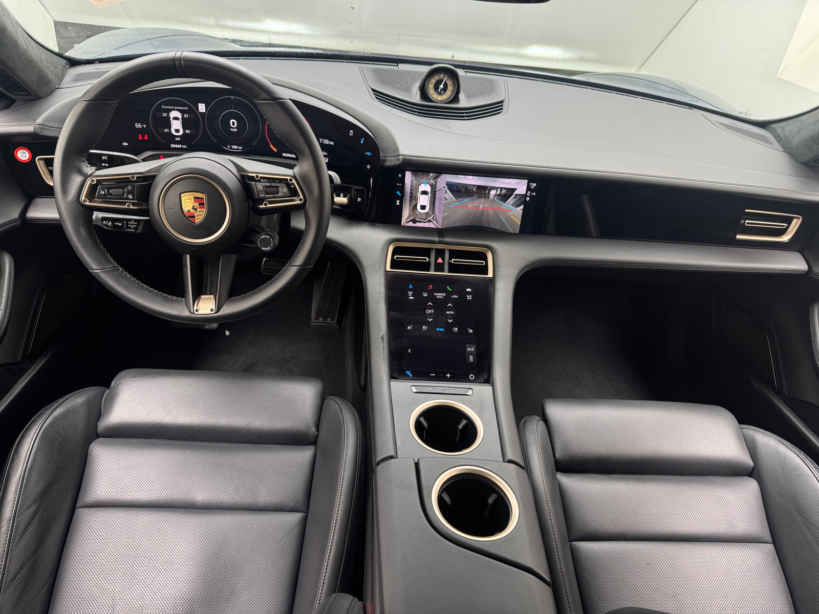 Thumbnail: 2020 Porsche Taycan - 3