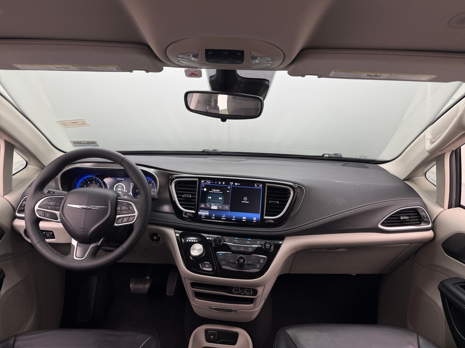 Thumbnail: 2023 Chrysler Pacifica - 2