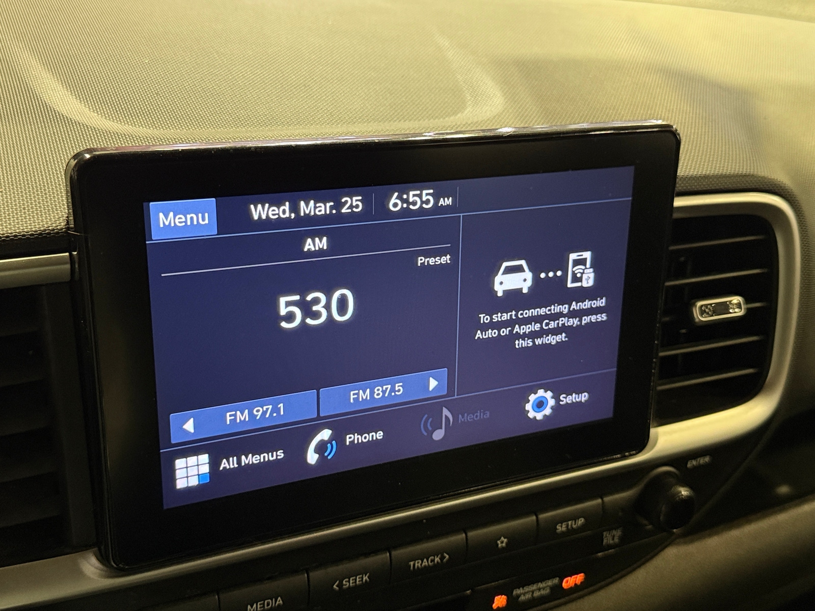 Thumbnail: 2021 Hyundai Venue - 4