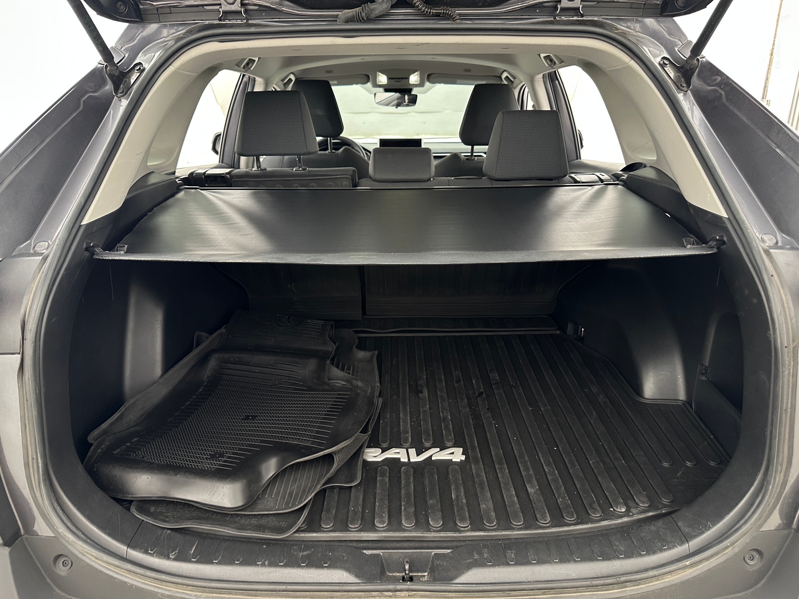 Thumbnail: 2023 Toyota RAV4 - 7