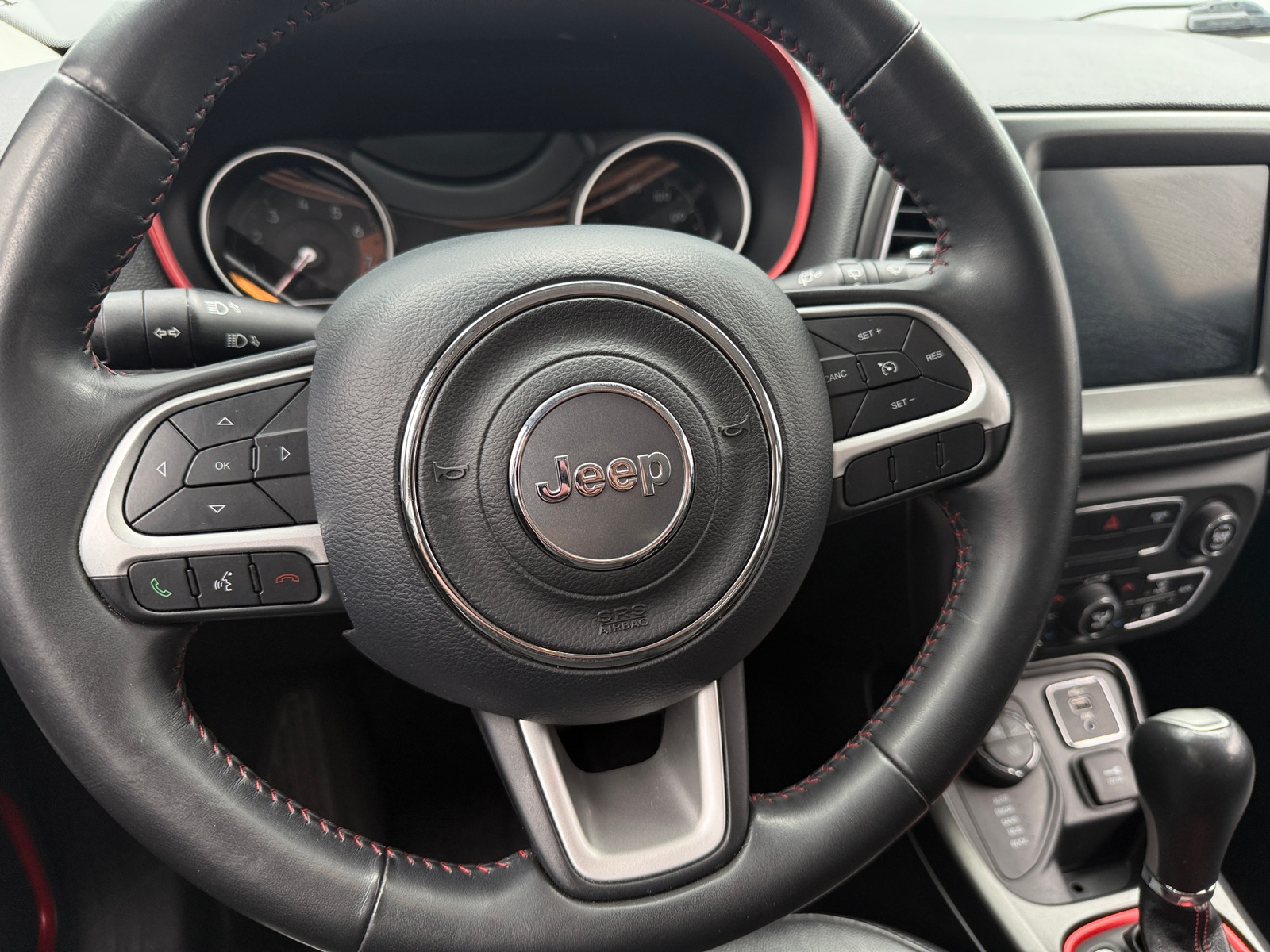 Thumbnail: 2019 Jeep Compass - 4