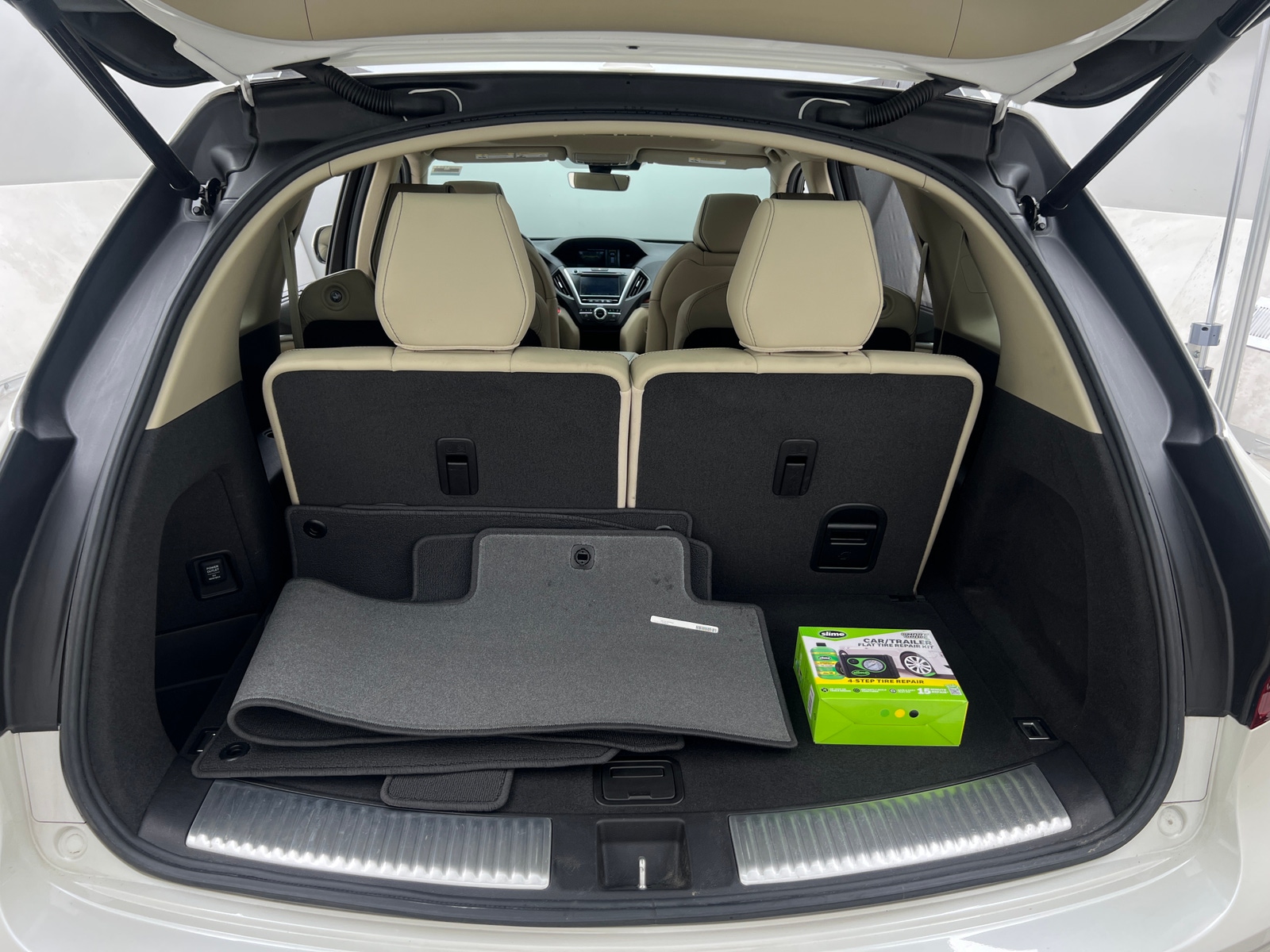 Thumbnail: 2017 Acura MDX - 6