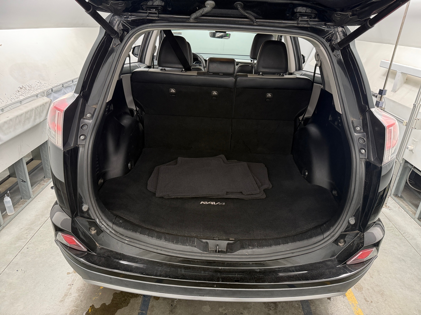 Thumbnail: 2017 Toyota RAV4 - 6