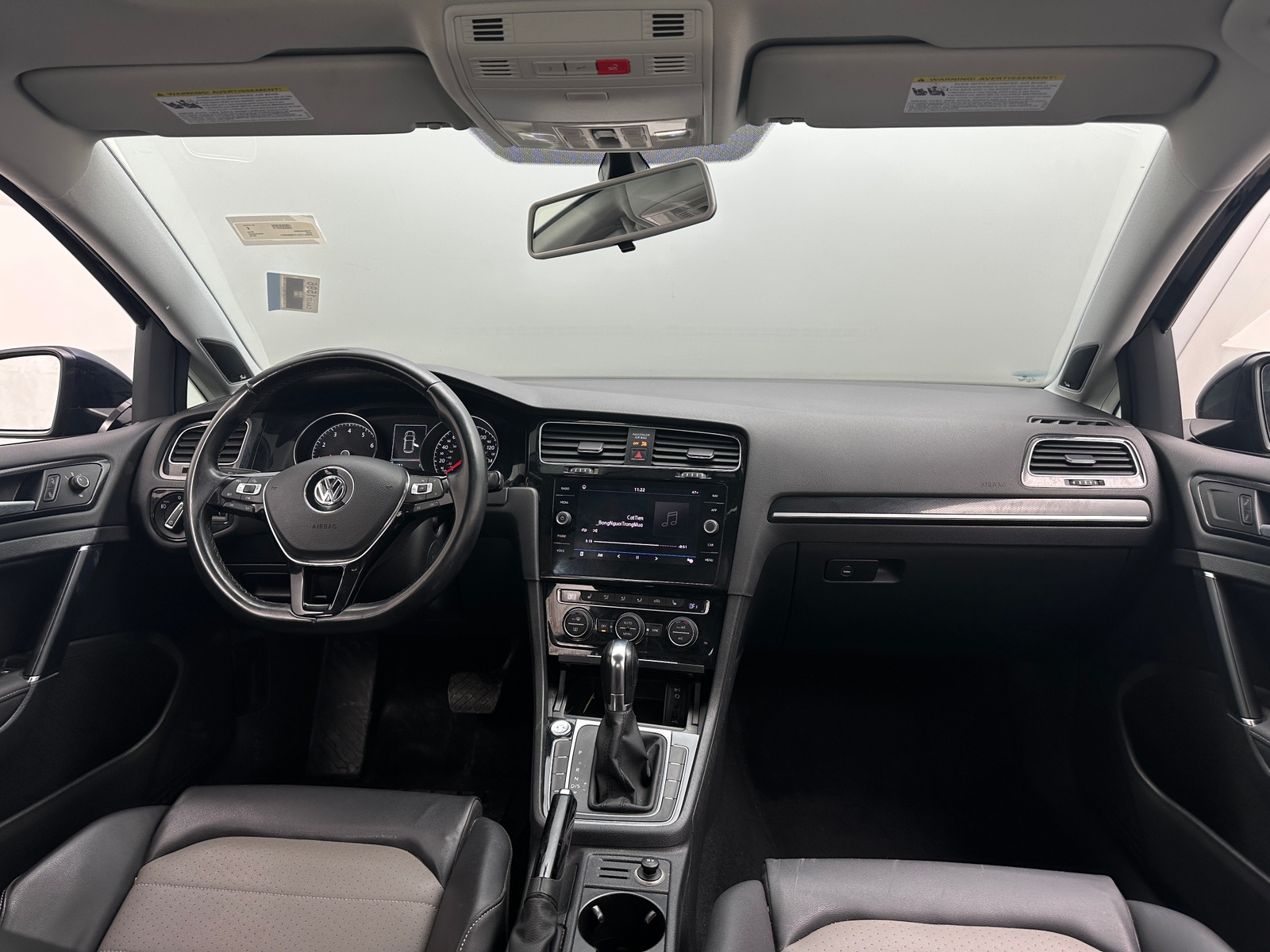 Thumbnail: 2015 Volkswagen Golf - 2