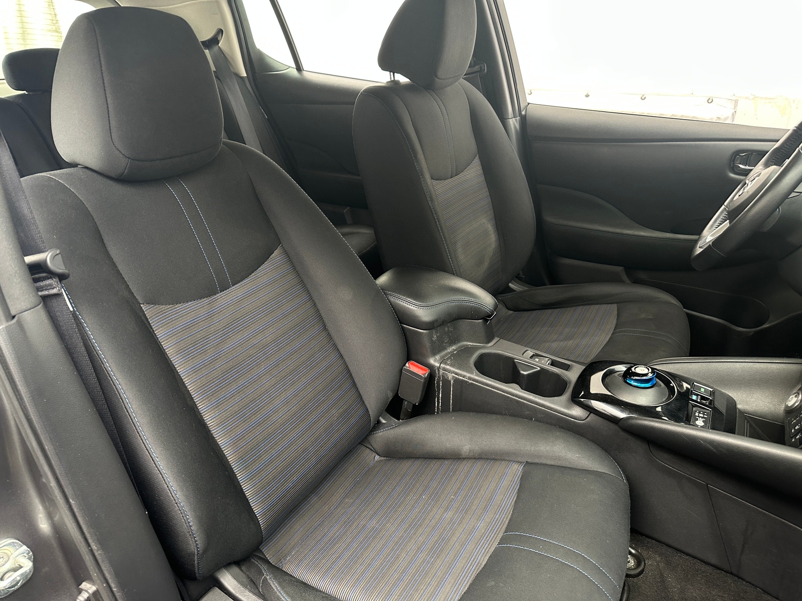 Thumbnail: 2022 Nissan Leaf - 2