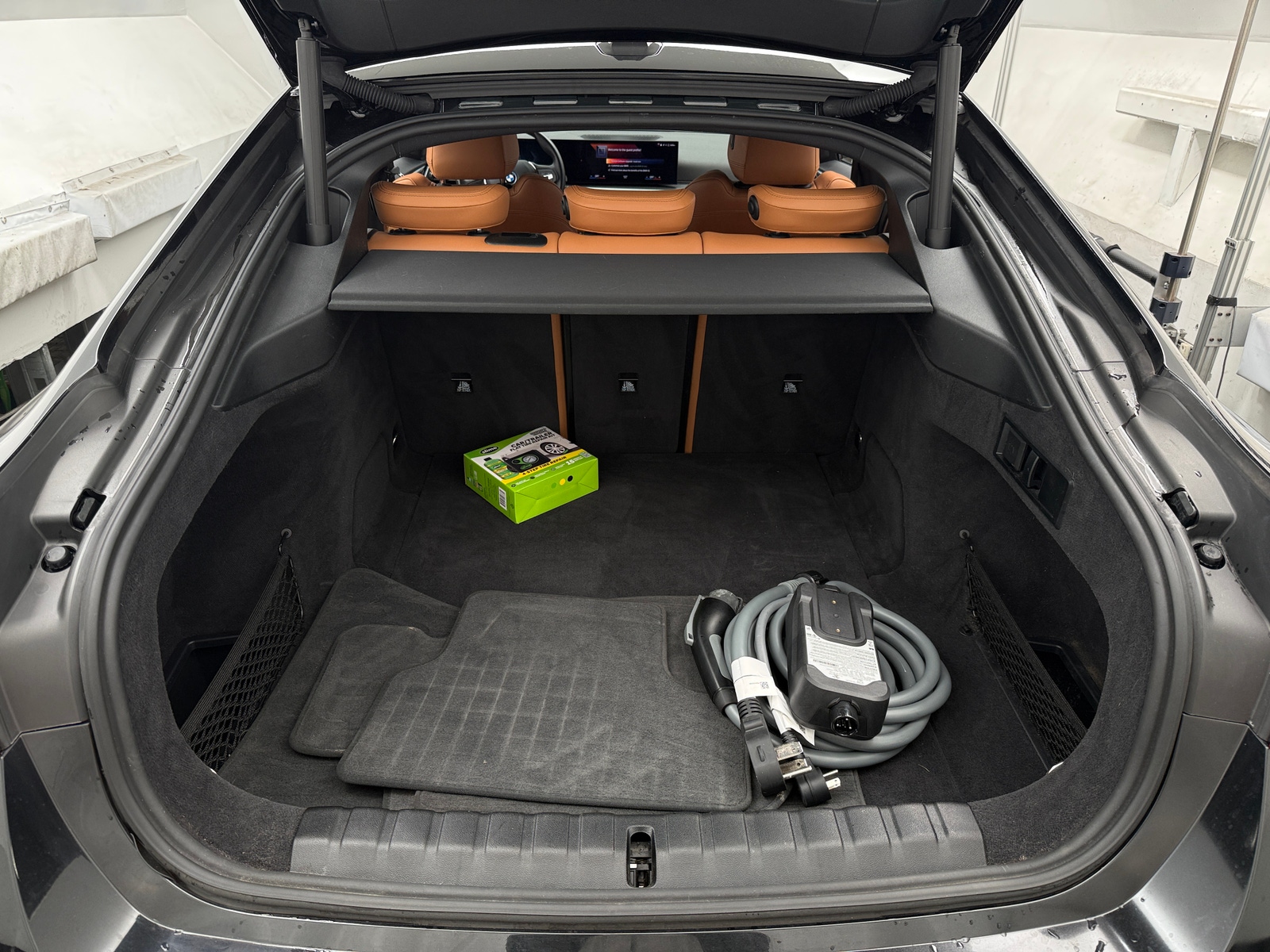 Thumbnail: 2023 BMW i4 - 6