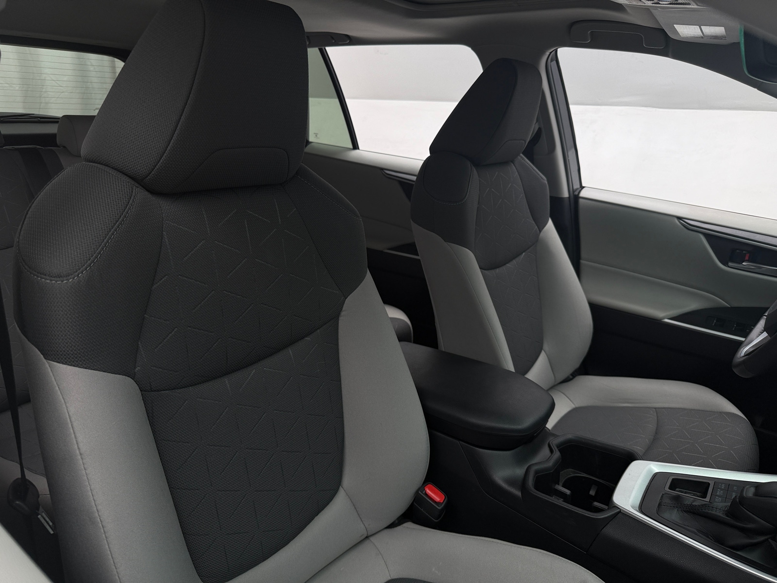 Thumbnail: 2022 Toyota RAV4 - 2