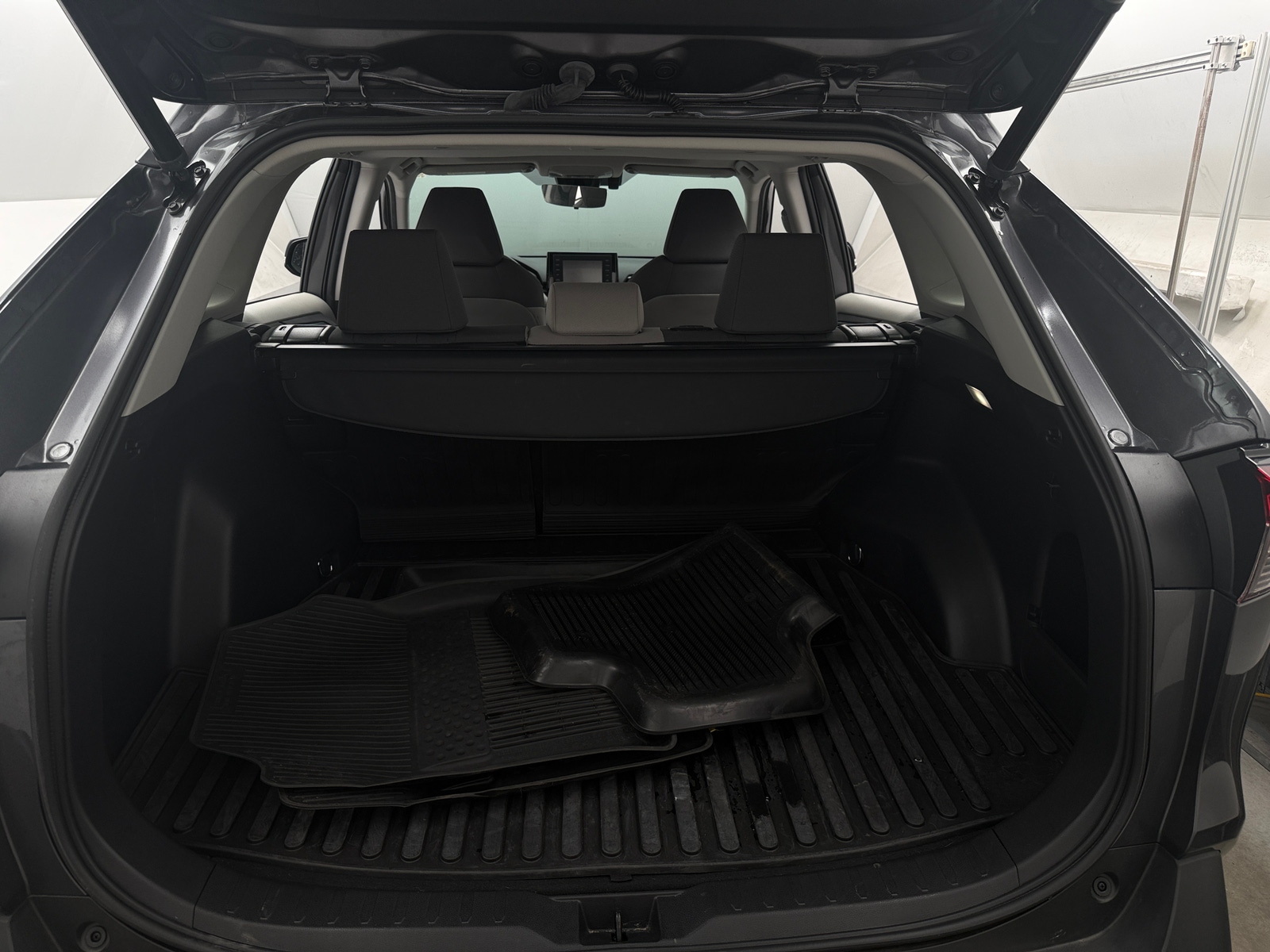 Thumbnail: 2022 Toyota RAV4 - 7