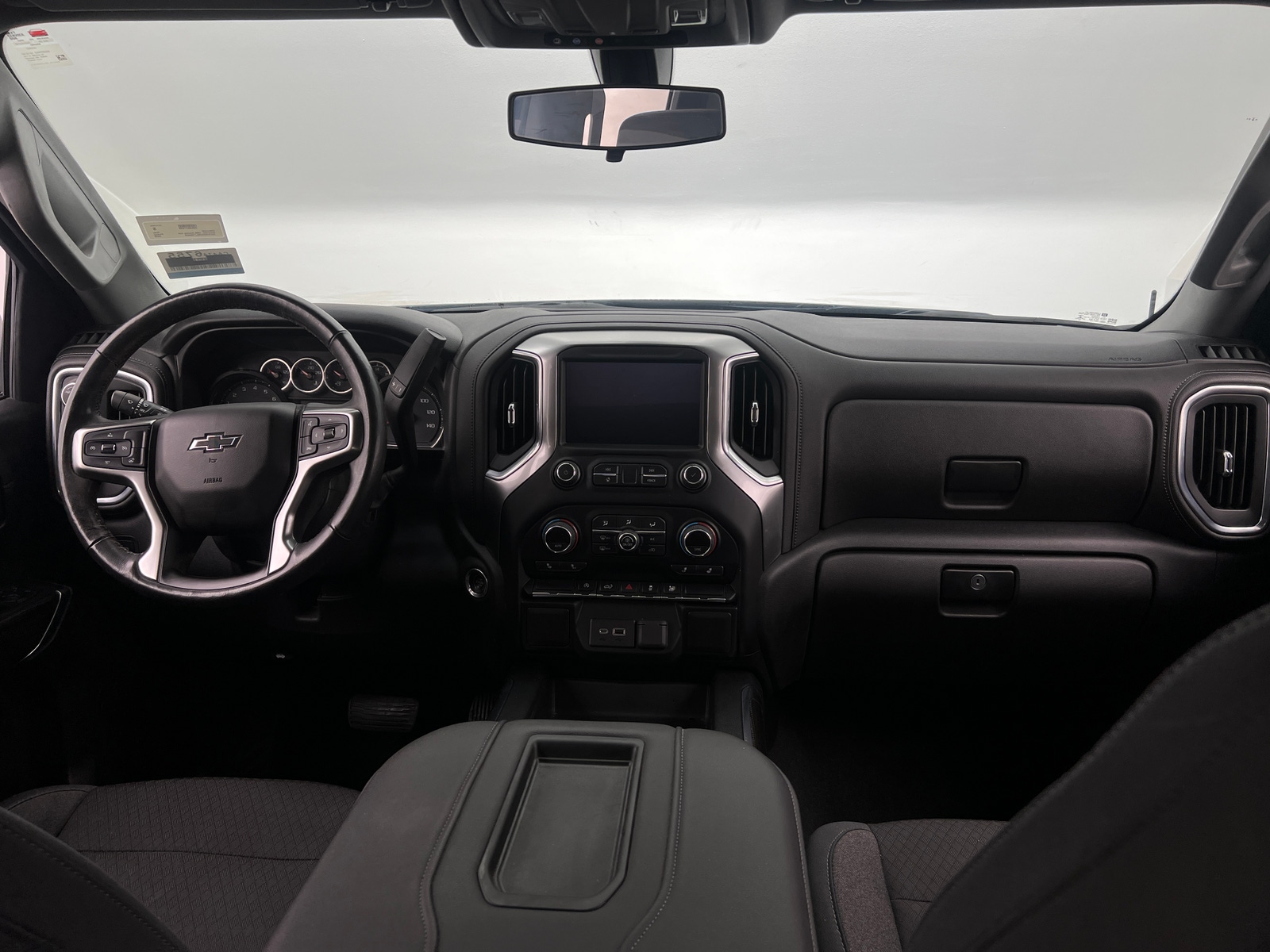 Thumbnail: 2020 Chevrolet Silverado 1500 - 3