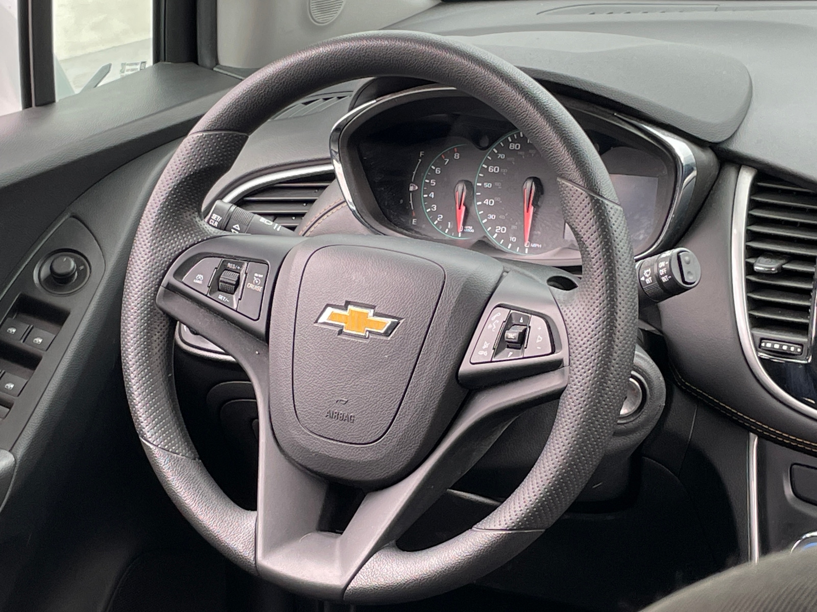 Thumbnail: 2020 Chevrolet Trax - 5