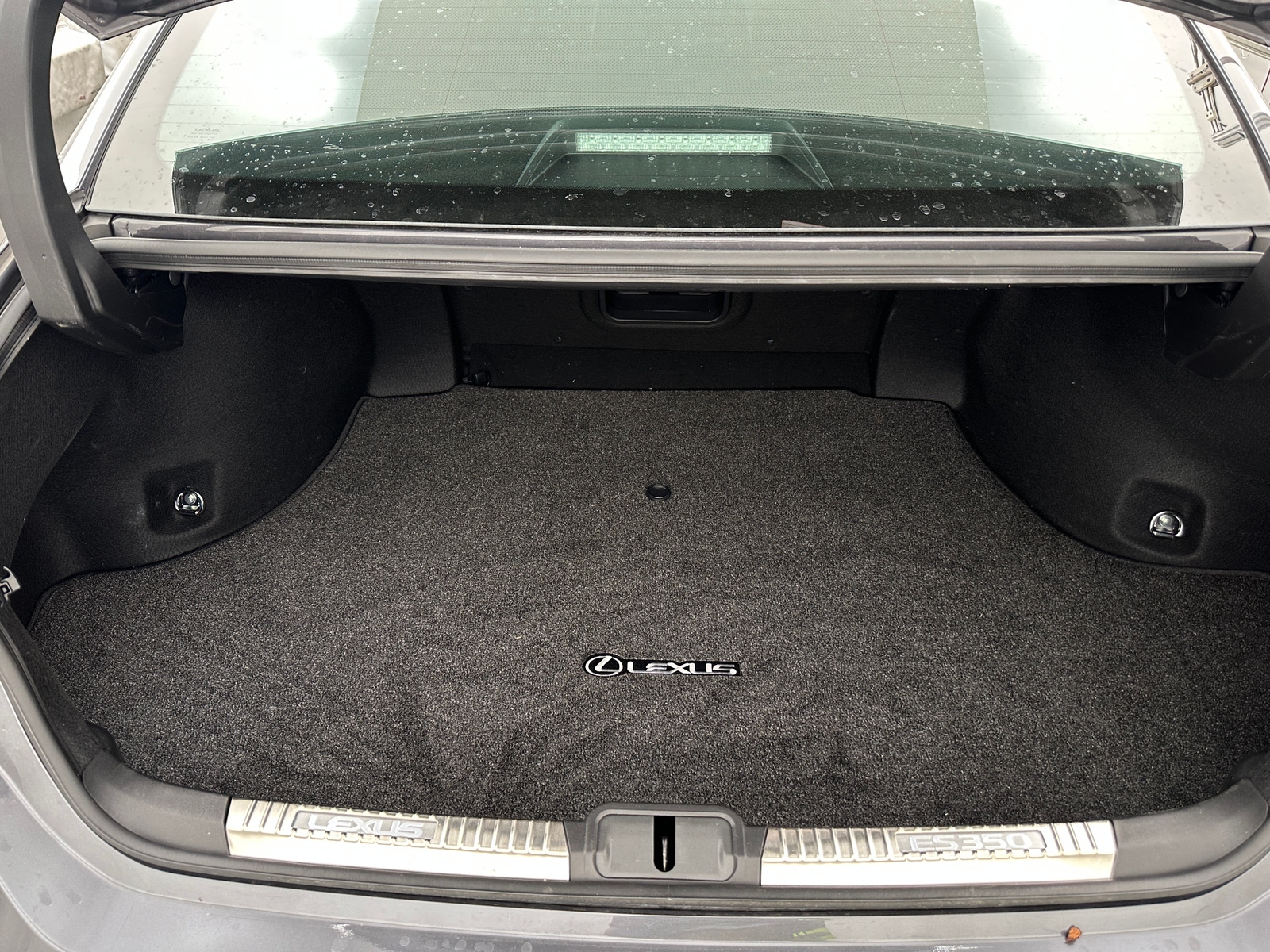 Thumbnail: 2024 Lexus ES - 6