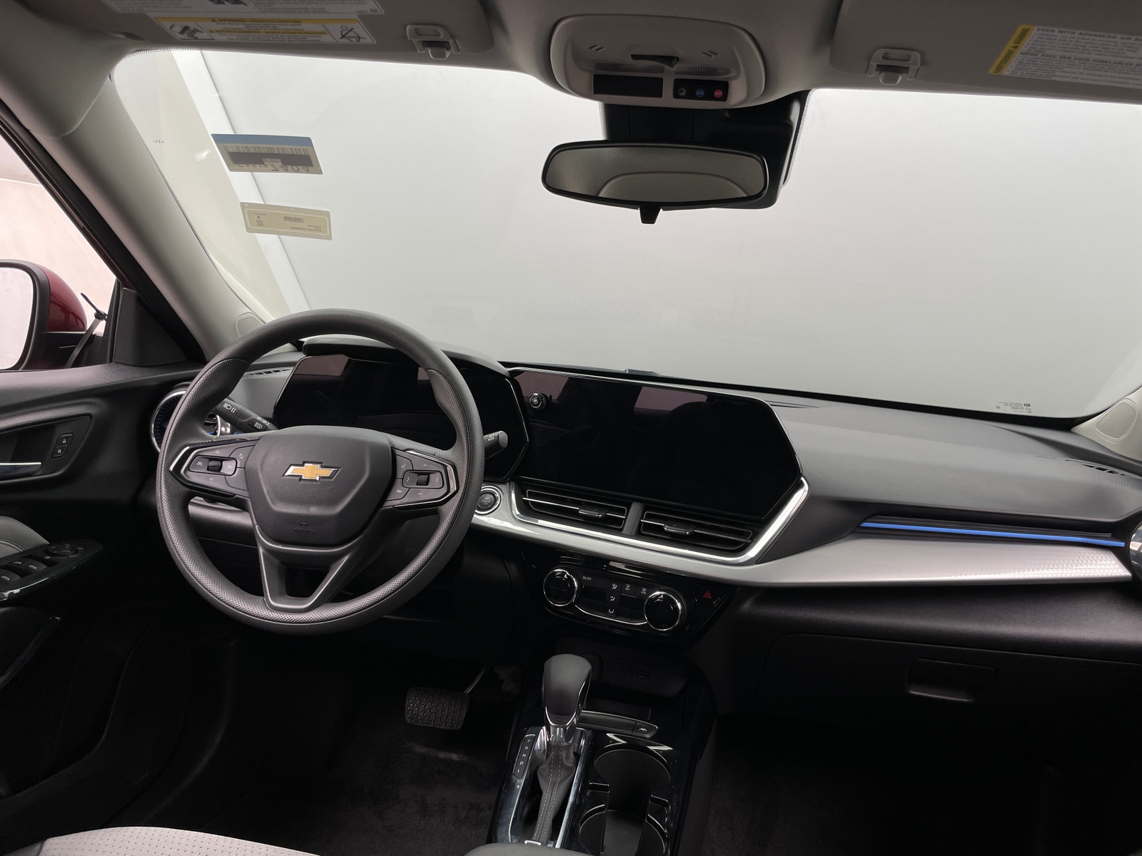 Thumbnail: 2025 Chevrolet Trax - 3