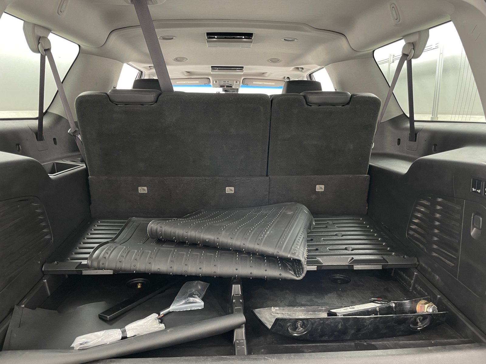 Thumbnail: 2017 Cadillac Escalade - 6