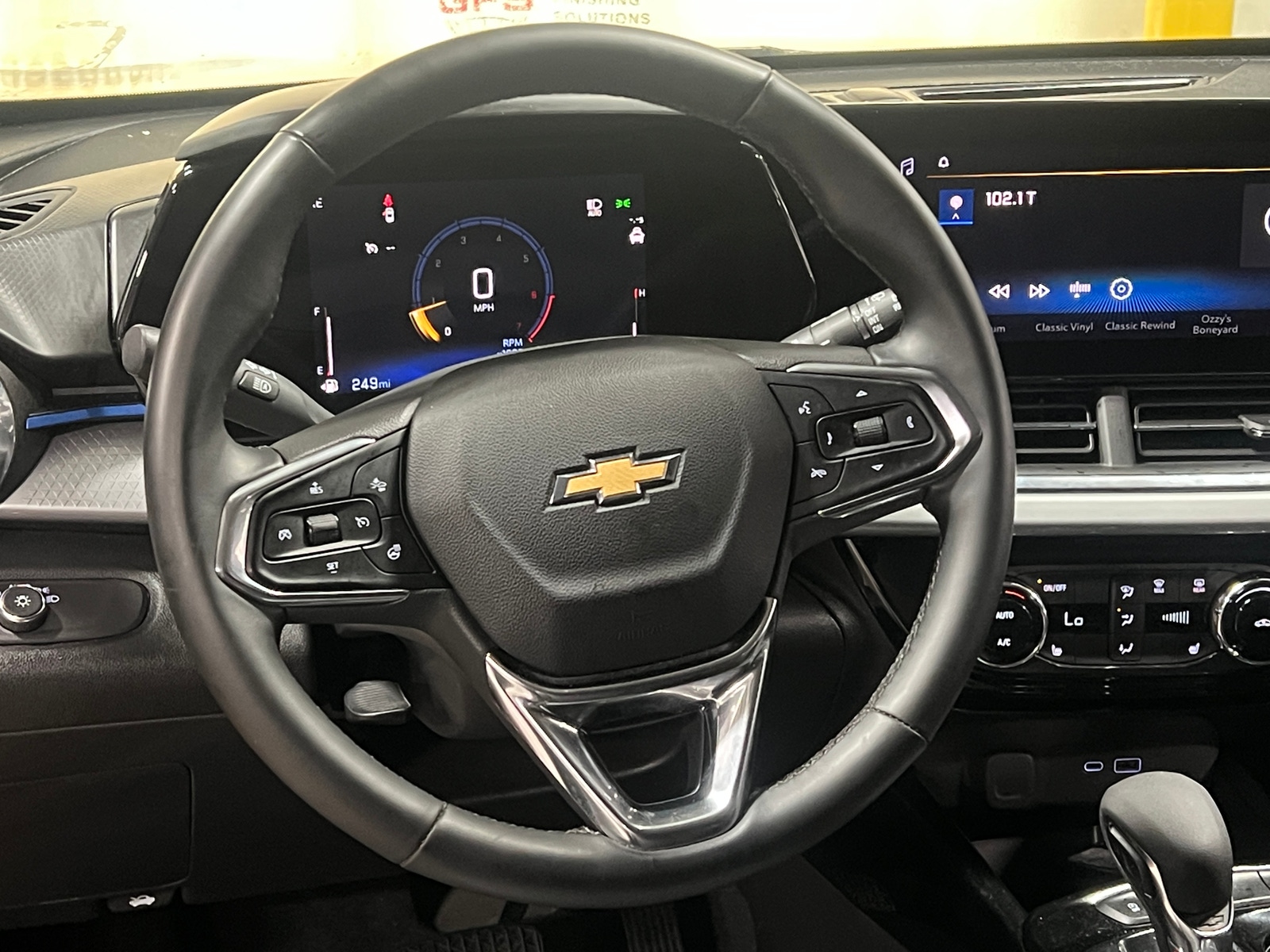 Thumbnail: 2025 Chevrolet Trax - 5