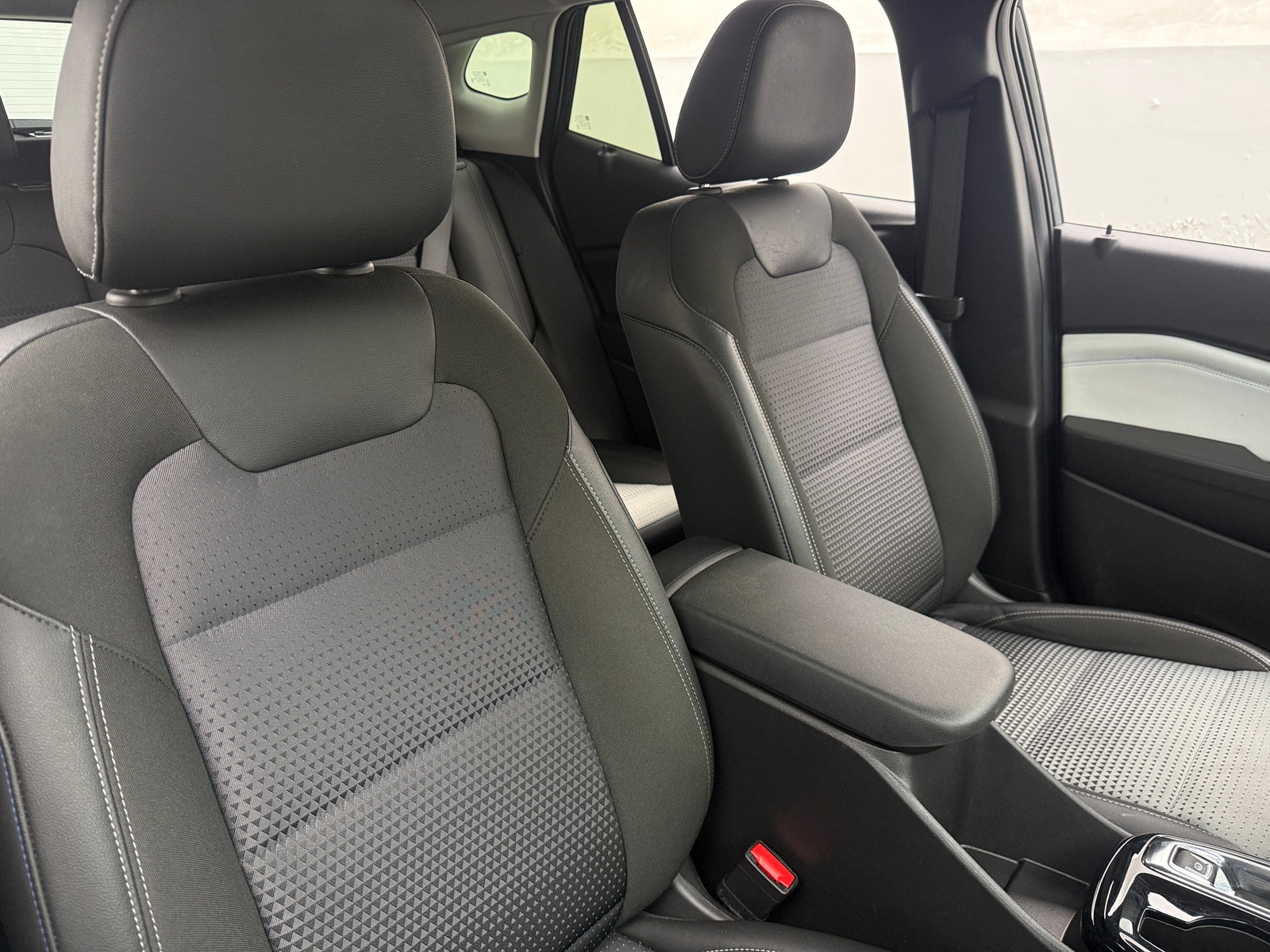 Thumbnail: 2025 Chevrolet Trax - 2