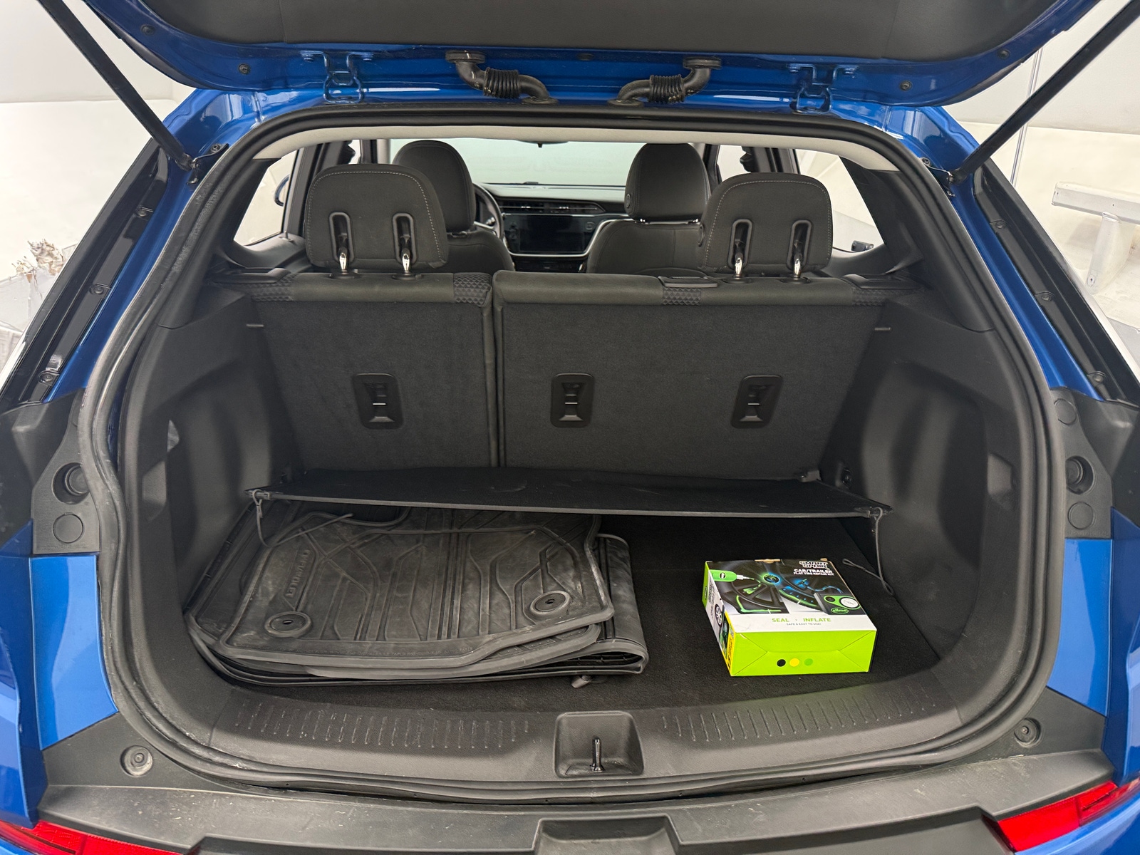 Thumbnail: 2023 Chevrolet Bolt EUV - 7