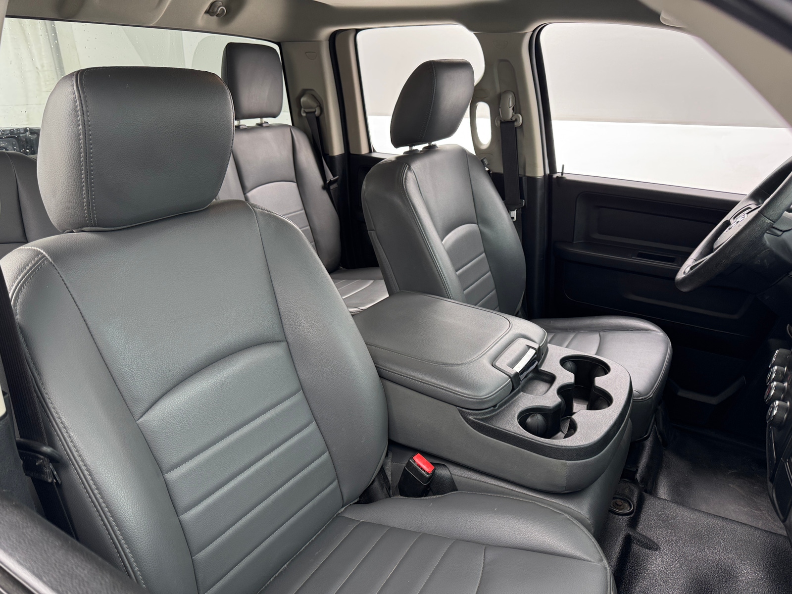 Thumbnail: 2019 RAM 1500 Classic - 2