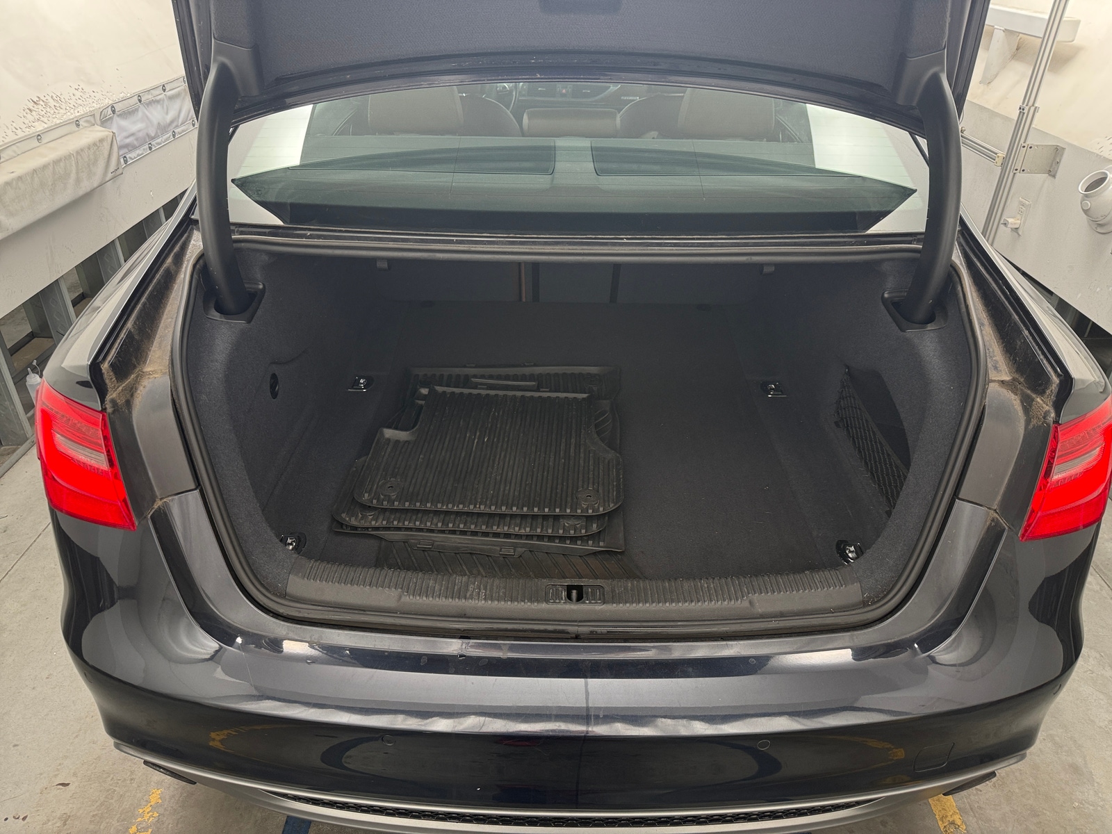 Thumbnail: 2013 Audi A6 - 6