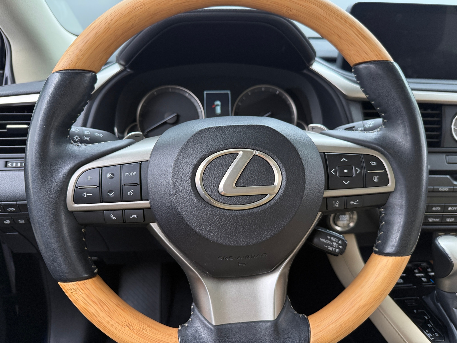 Thumbnail: 2021 Lexus RX - 4