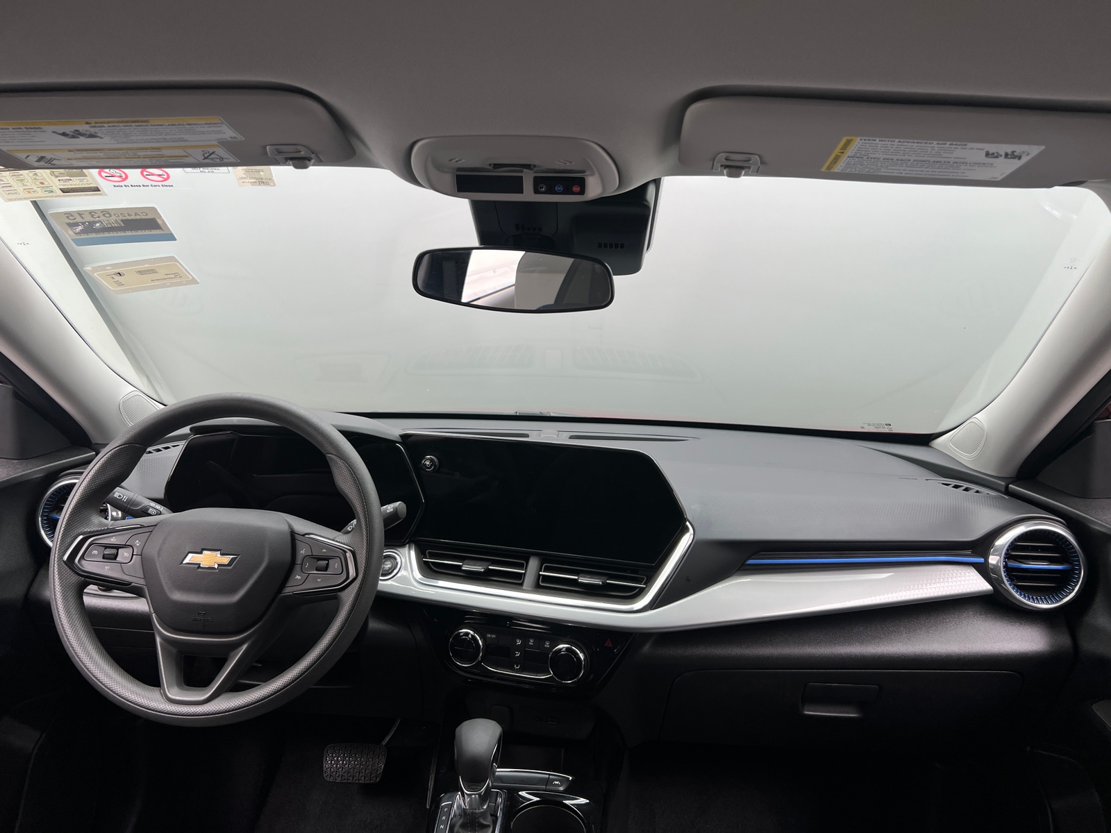 Thumbnail: 2025 Chevrolet Trax - 3