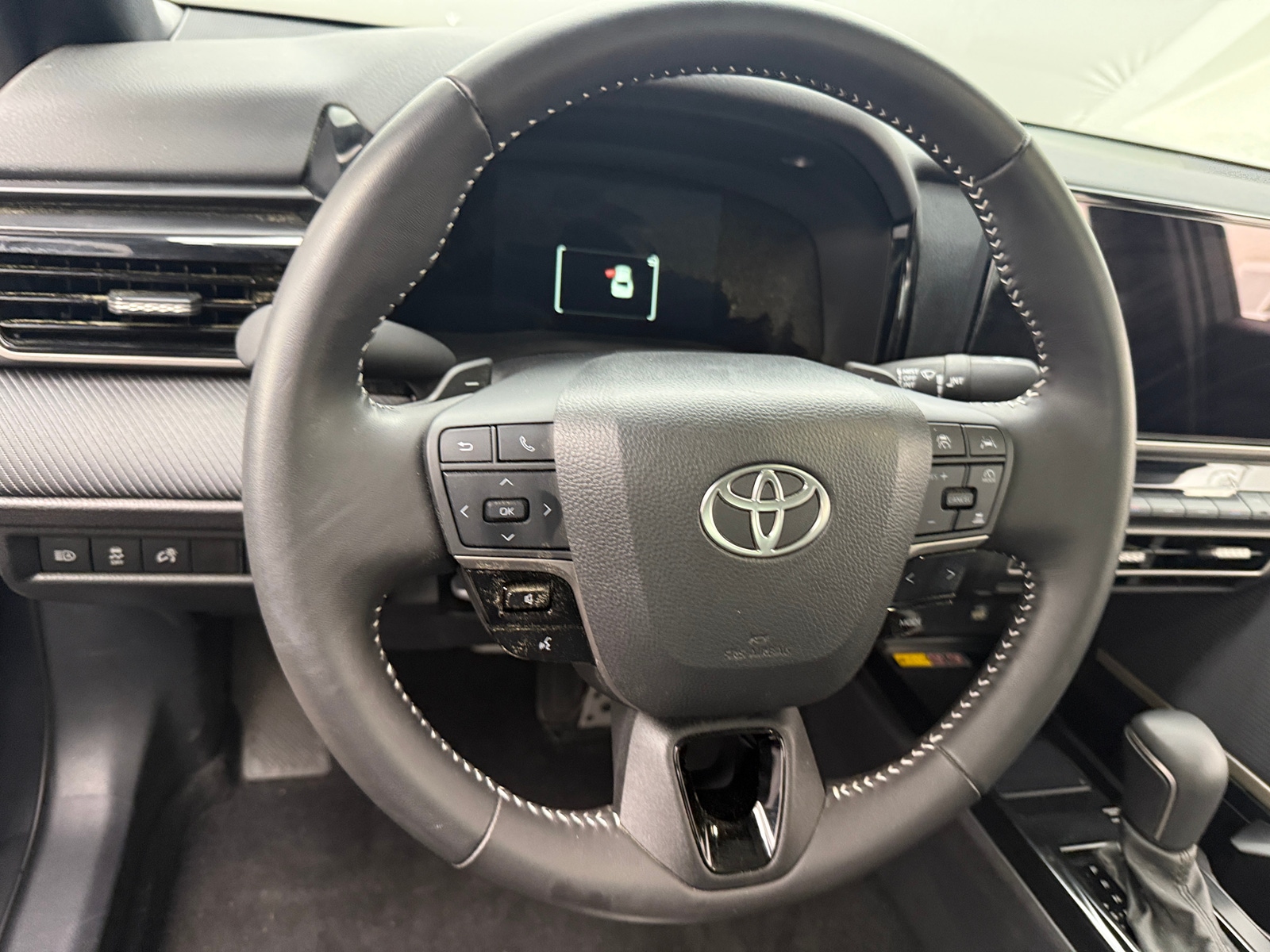 Thumbnail: 2025 Toyota Camry - 5