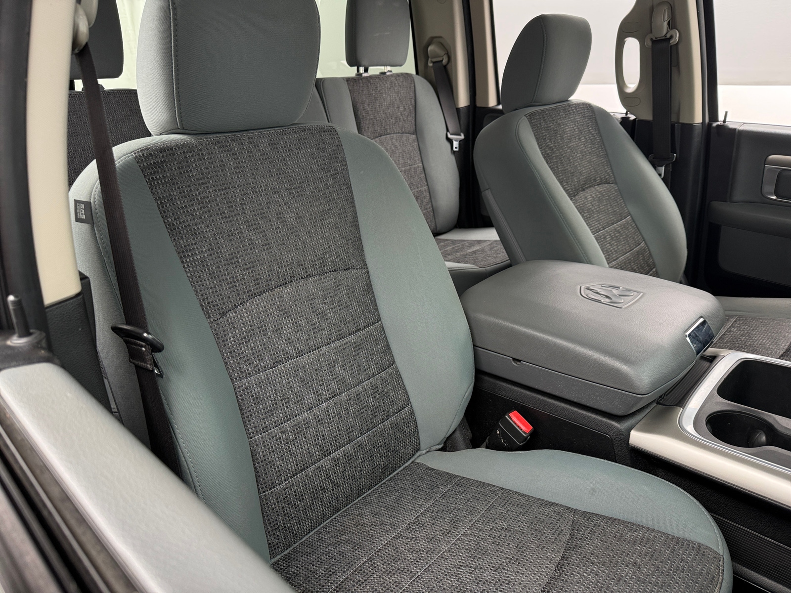 Thumbnail: 2019 RAM 1500 Classic - 2