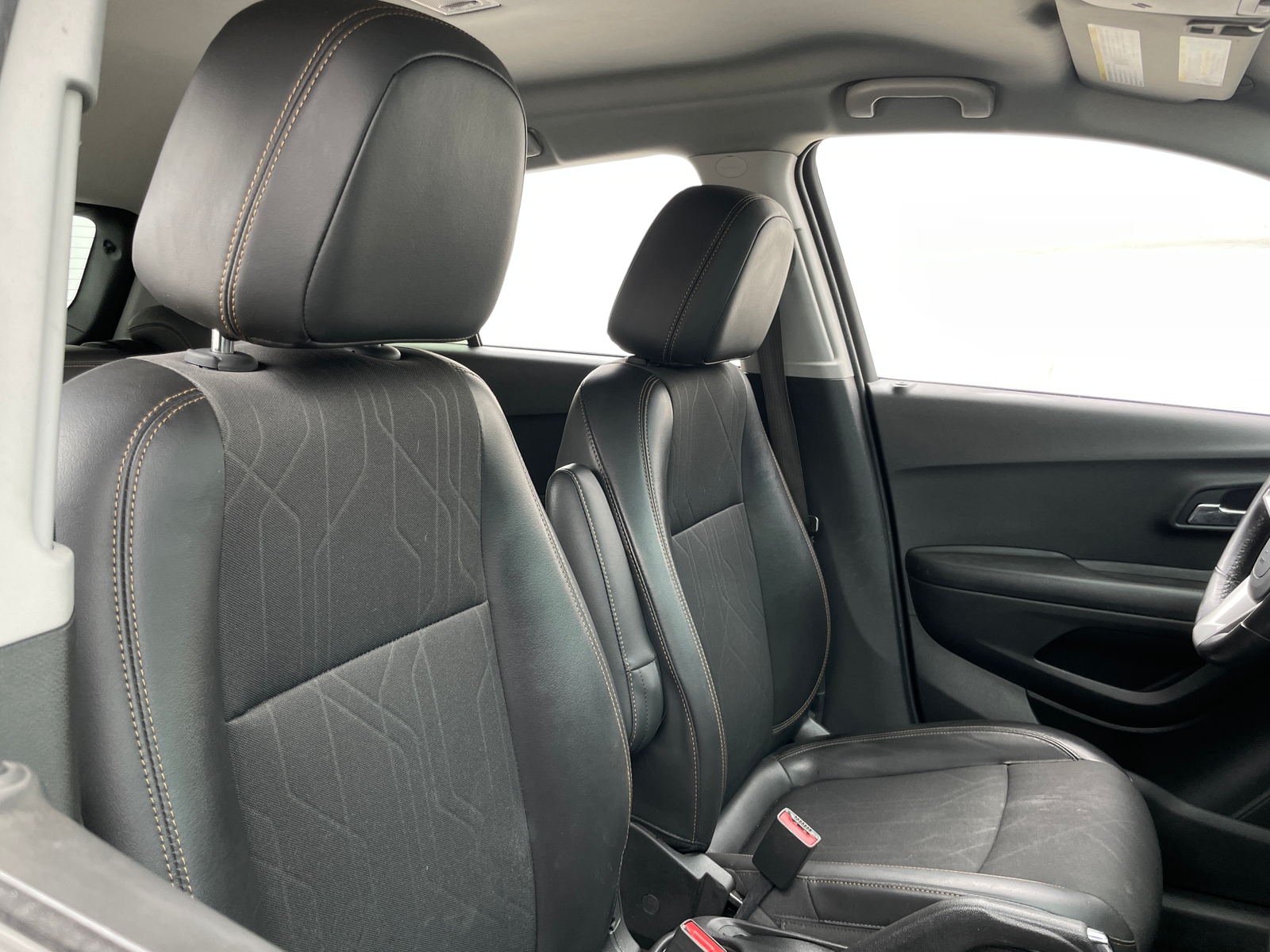 Thumbnail: 2021 Chevrolet Trax - 2