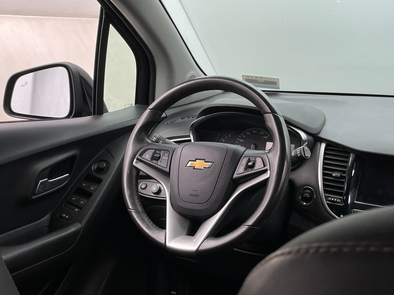 Thumbnail: 2021 Chevrolet Trax - 5