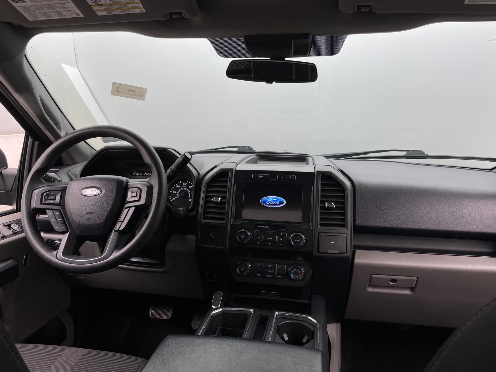 Thumbnail: 2020 Ford Econoline - 3