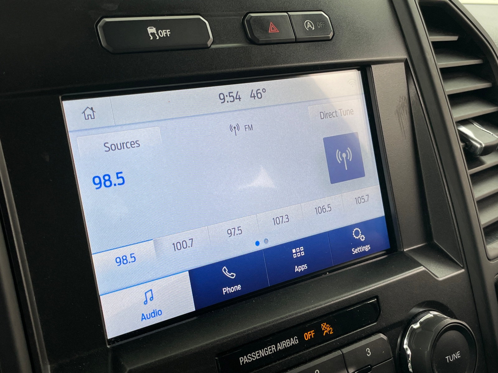 Thumbnail: 2020 Ford Econoline - 4