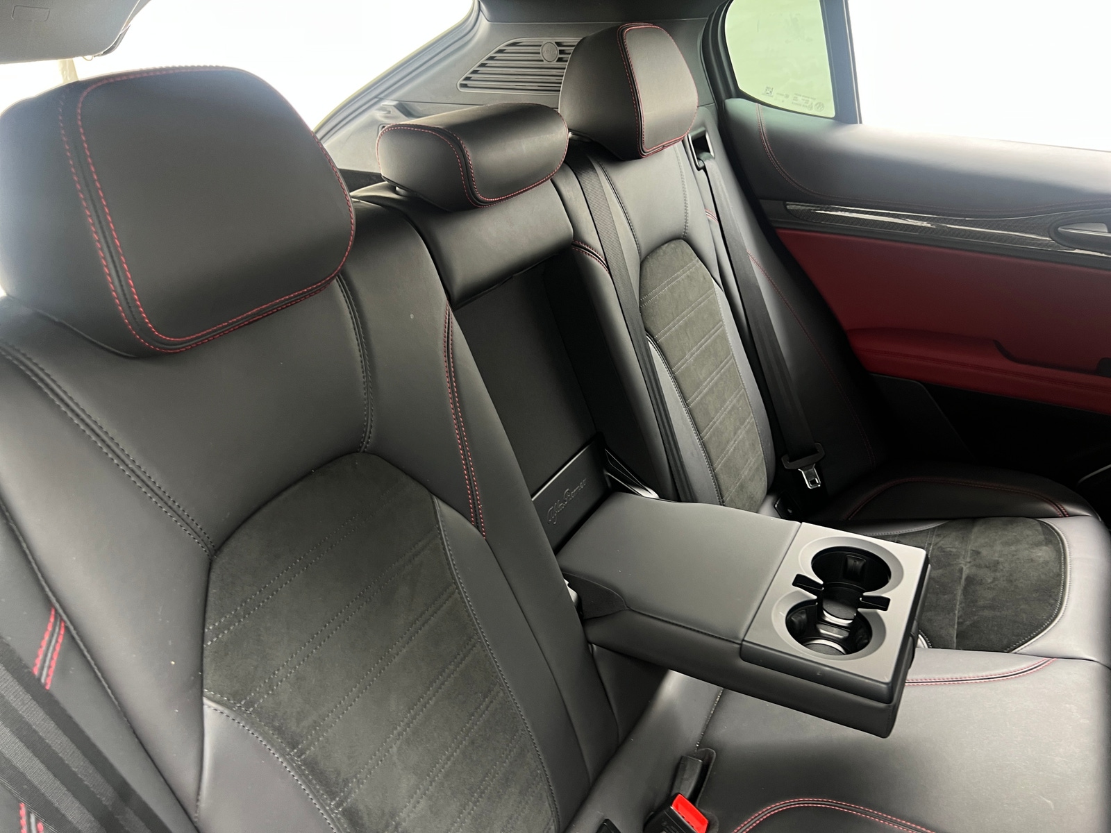 Thumbnail: 2019 Alfa Romeo Stelvio - 5