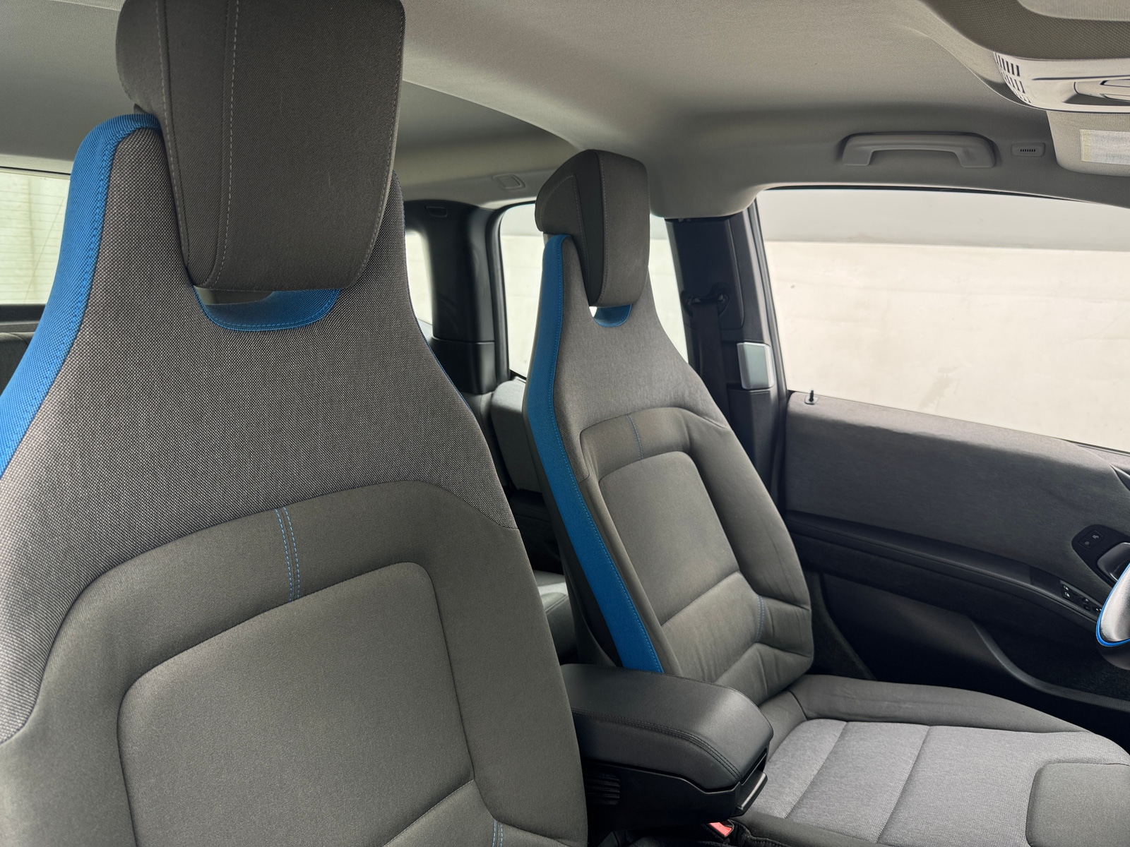 Thumbnail: 2017 BMW i3 - 2