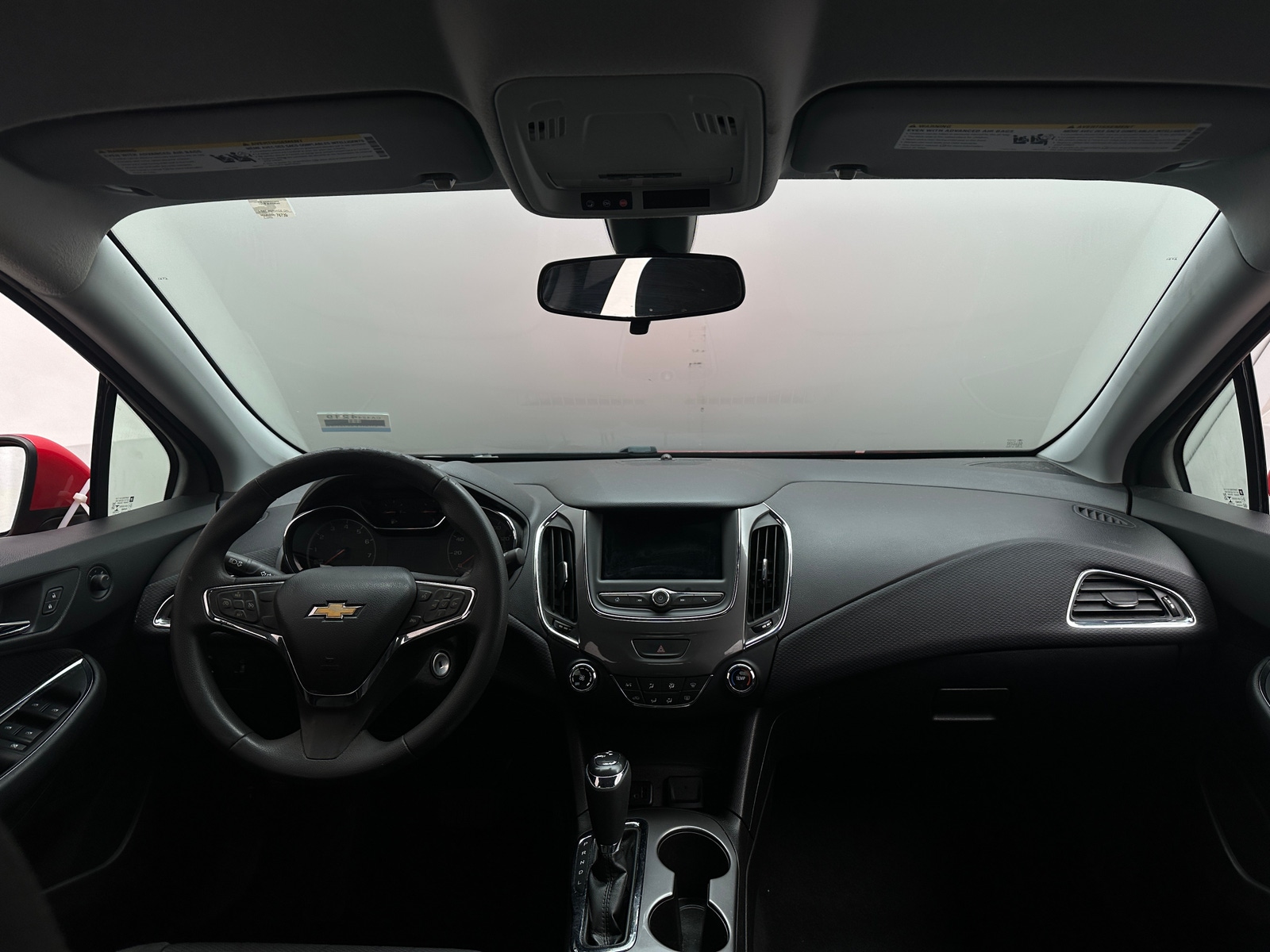 Thumbnail: 2019 Chevrolet Cruze - 3