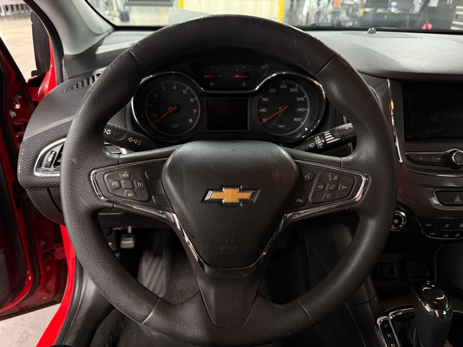 Thumbnail: 2019 Chevrolet Cruze - 5