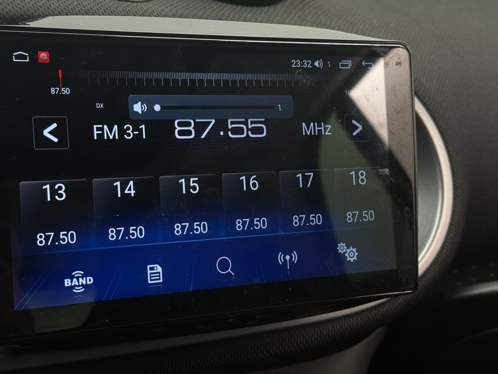 Thumbnail: 2018 smart fortwo - 3