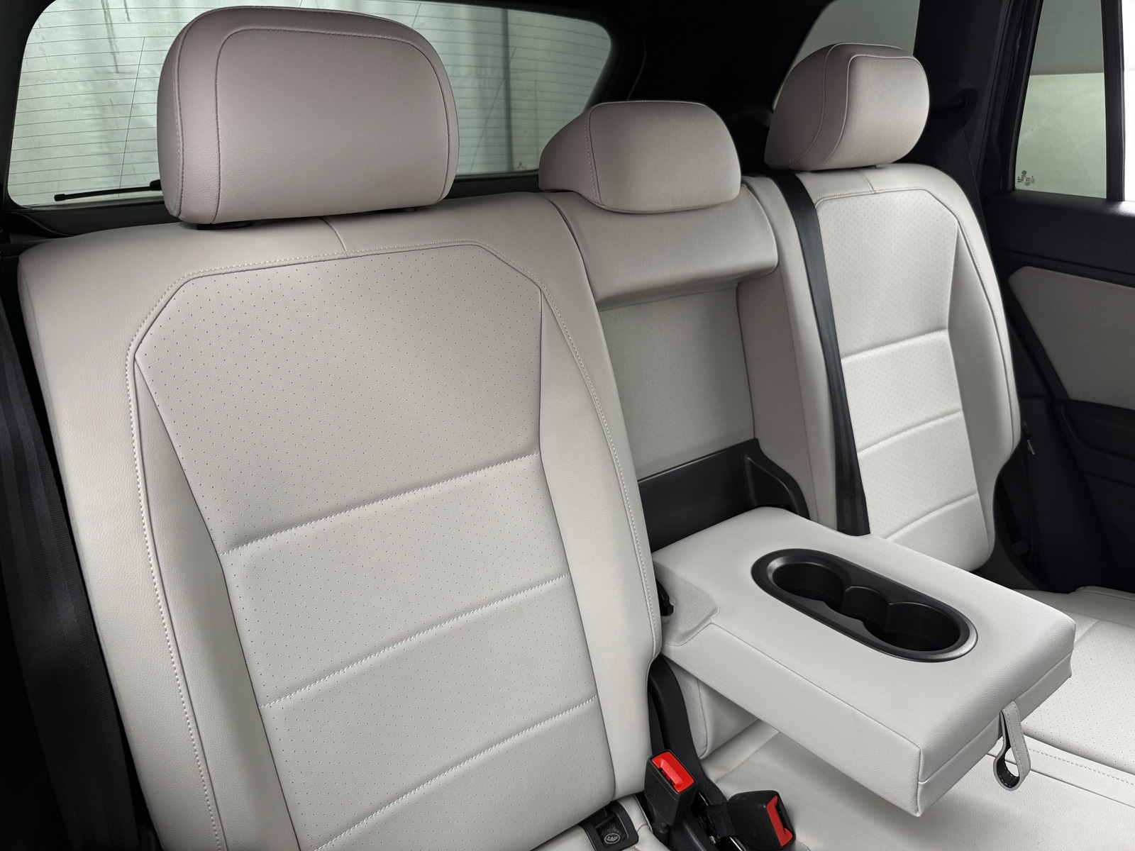 Thumbnail: 2021 Volkswagen Tiguan - 5