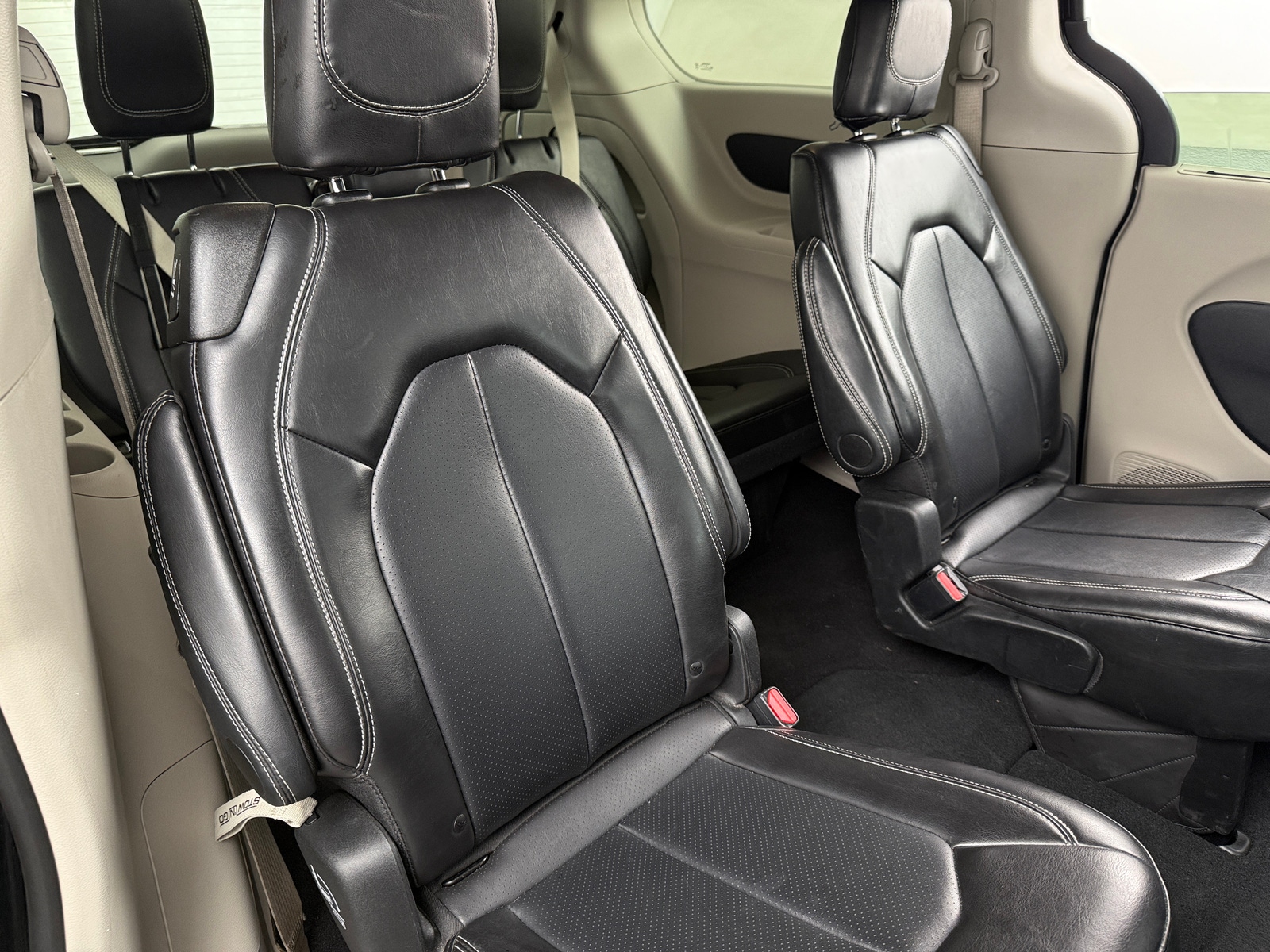 Thumbnail: 2024 Chrysler Pacifica - 5