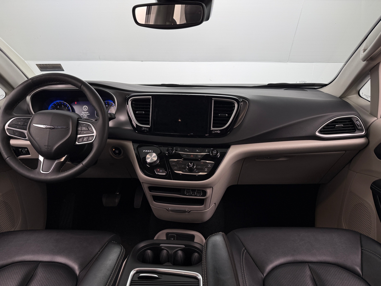 Thumbnail: 2024 Chrysler Pacifica - 2