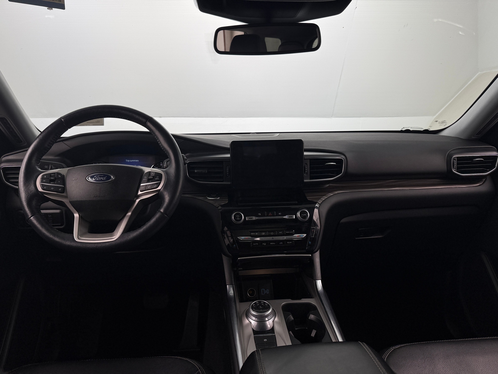 Thumbnail: 2022 Ford Explorer - 2