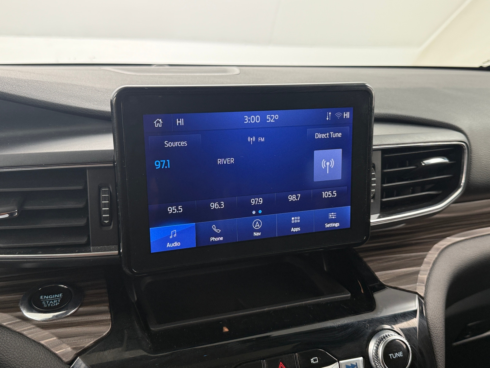 Thumbnail: 2022 Ford Explorer - 3