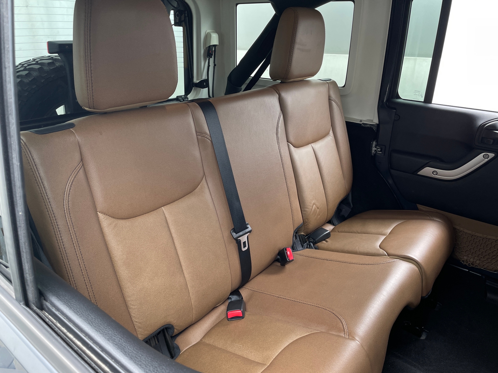 Thumbnail: 2016 Jeep Wrangler - 6