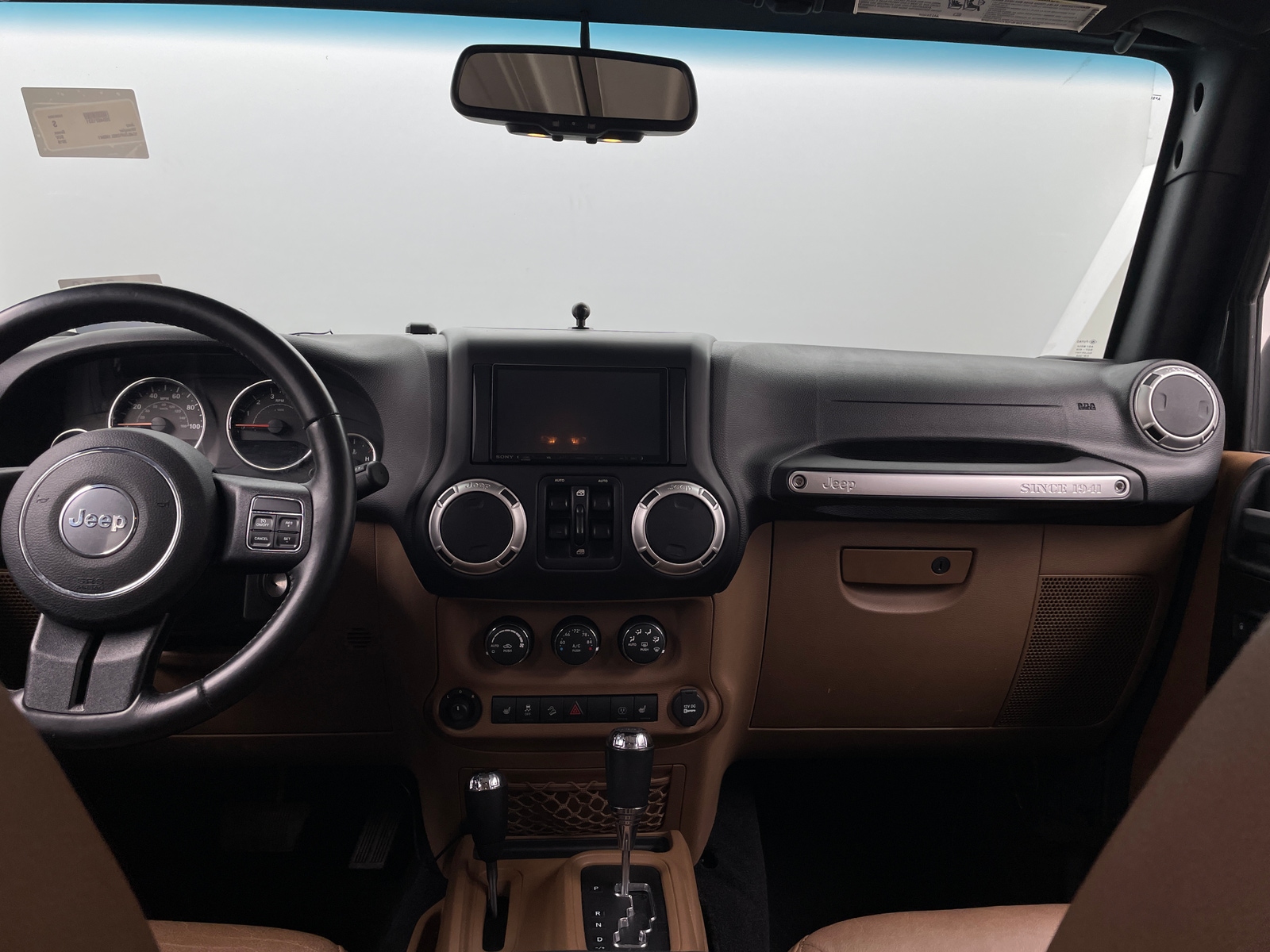 Thumbnail: 2016 Jeep Wrangler - 3