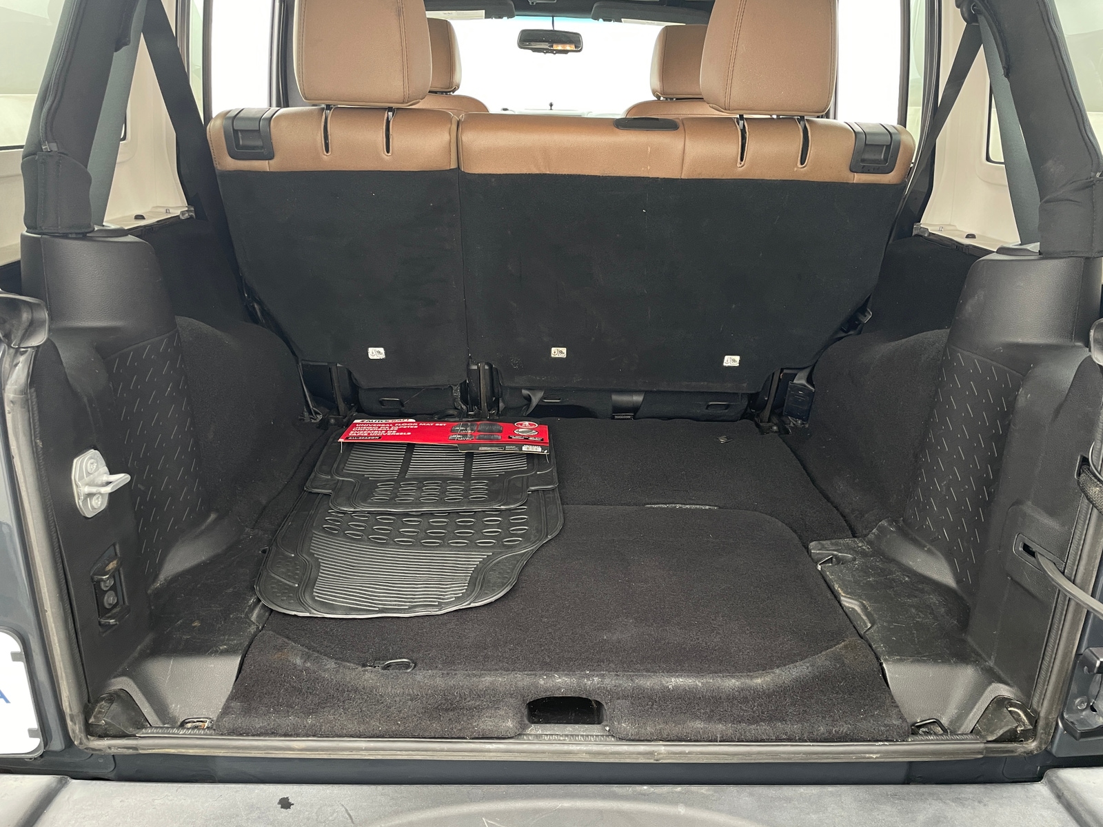 Thumbnail: 2016 Jeep Wrangler - 7