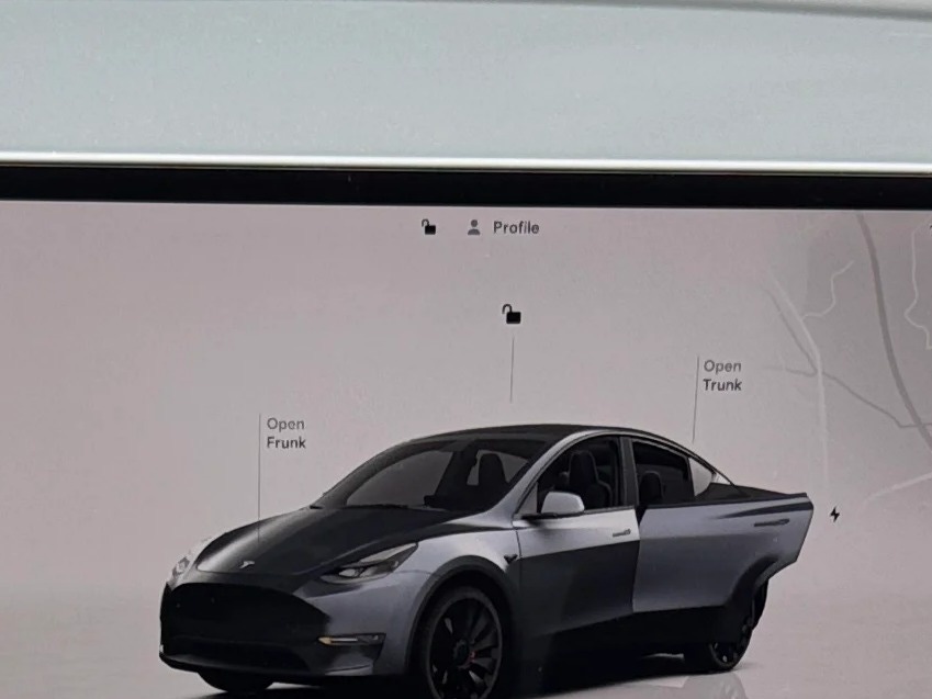 Thumbnail: 2023 Tesla Model Y - 3