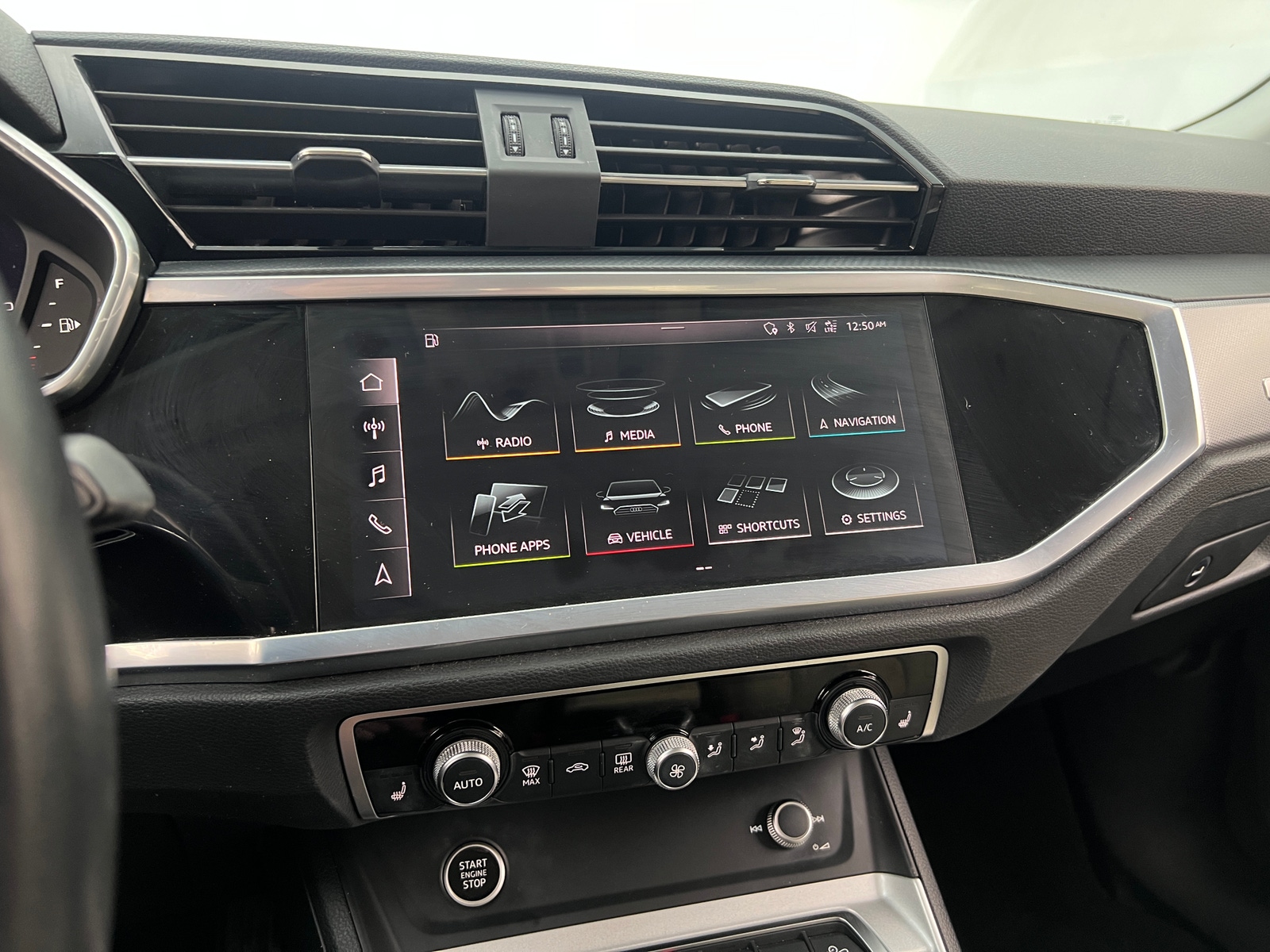 Thumbnail: 2021 Audi Q3 - 3