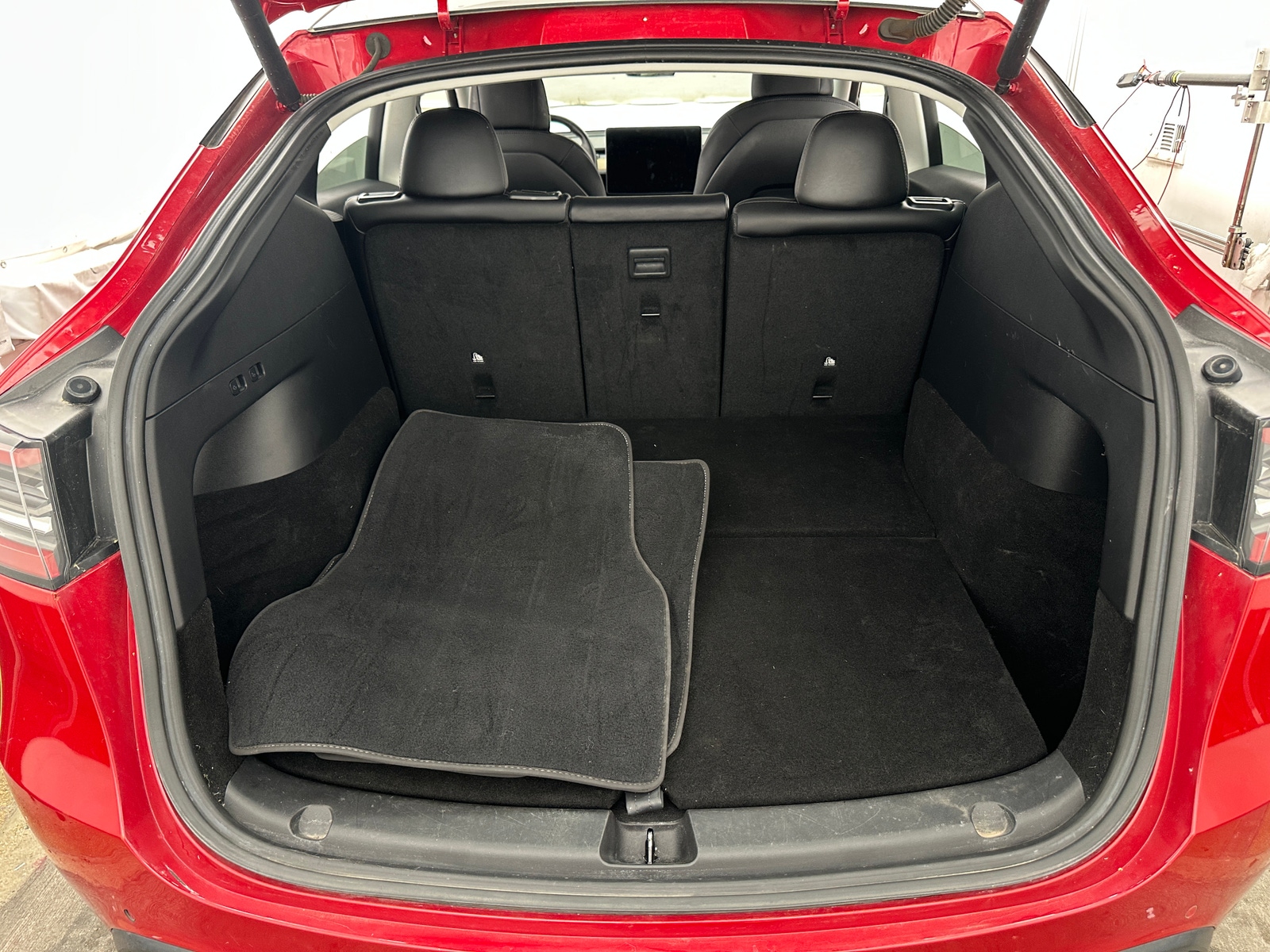 Thumbnail: 2022 Tesla Model Y - 6