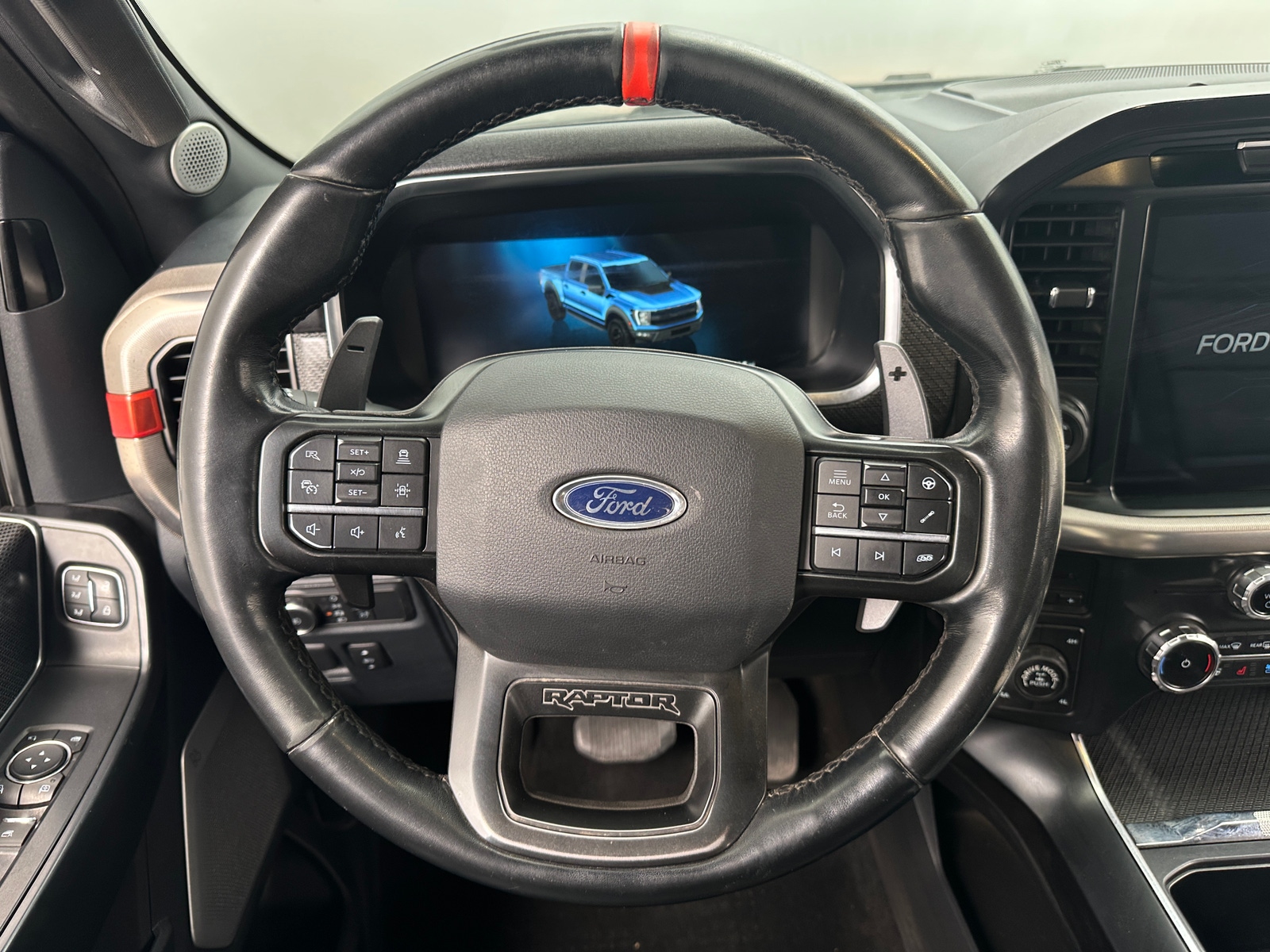 Thumbnail: 2022 Ford Econoline - 4