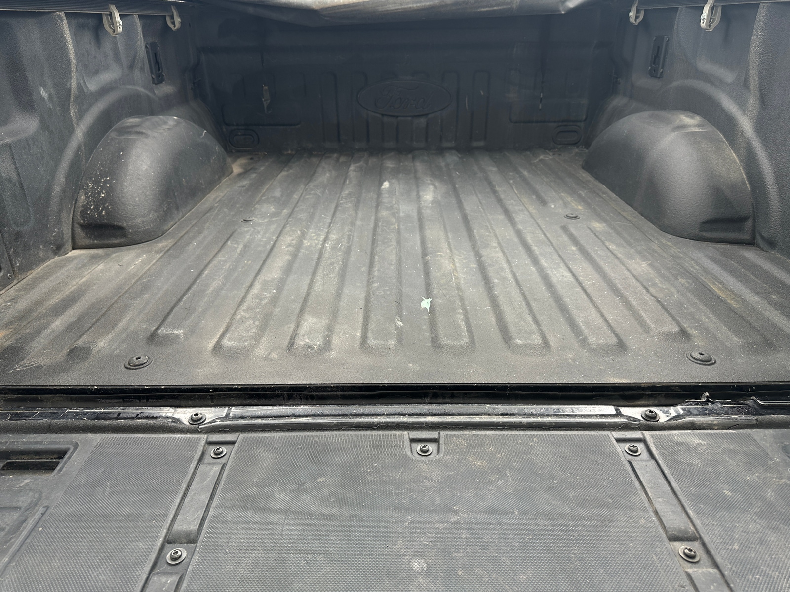 Thumbnail: 2022 Ford Econoline - 6