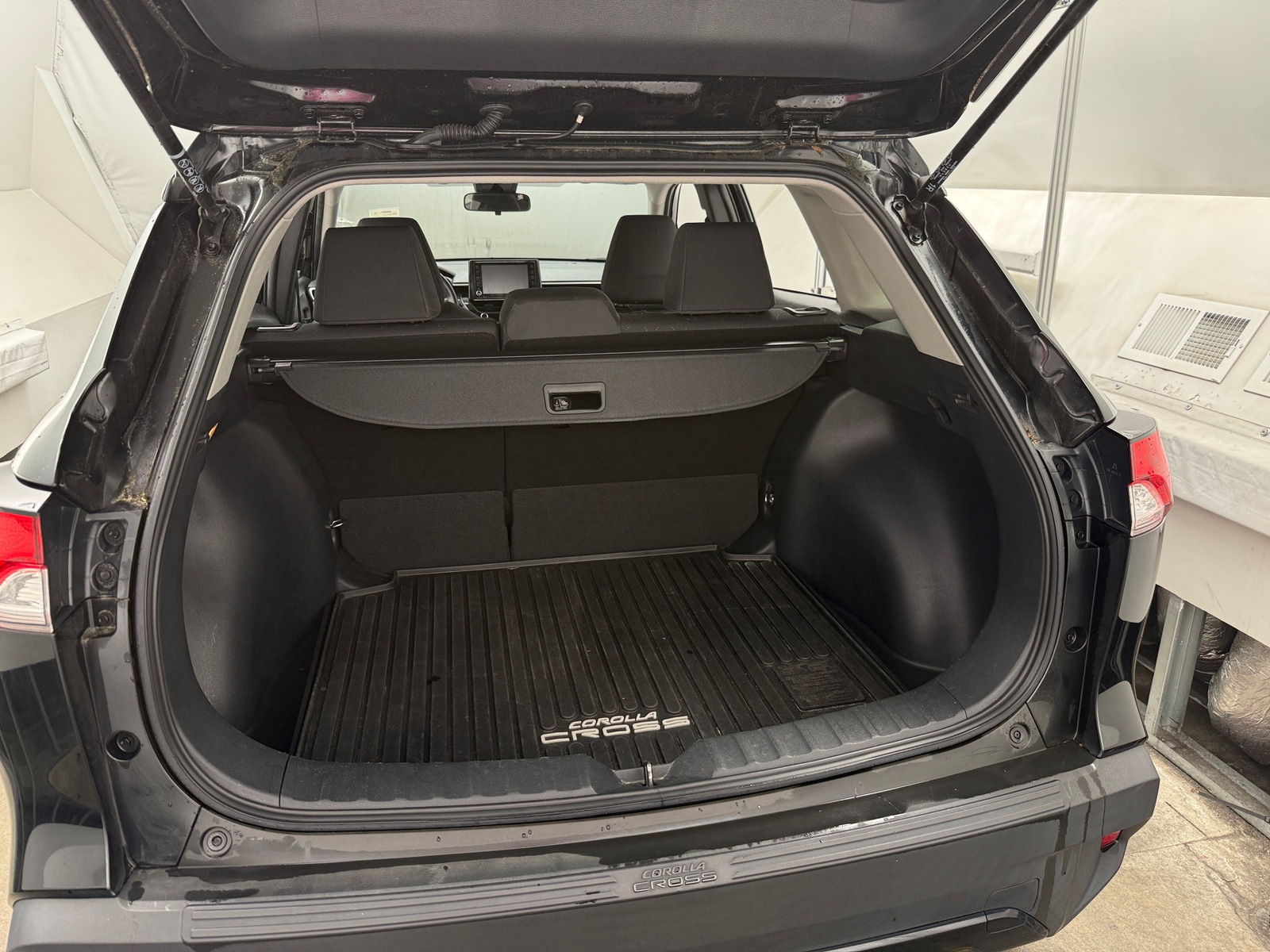 Thumbnail: 2022 Toyota Corolla Cross - 7